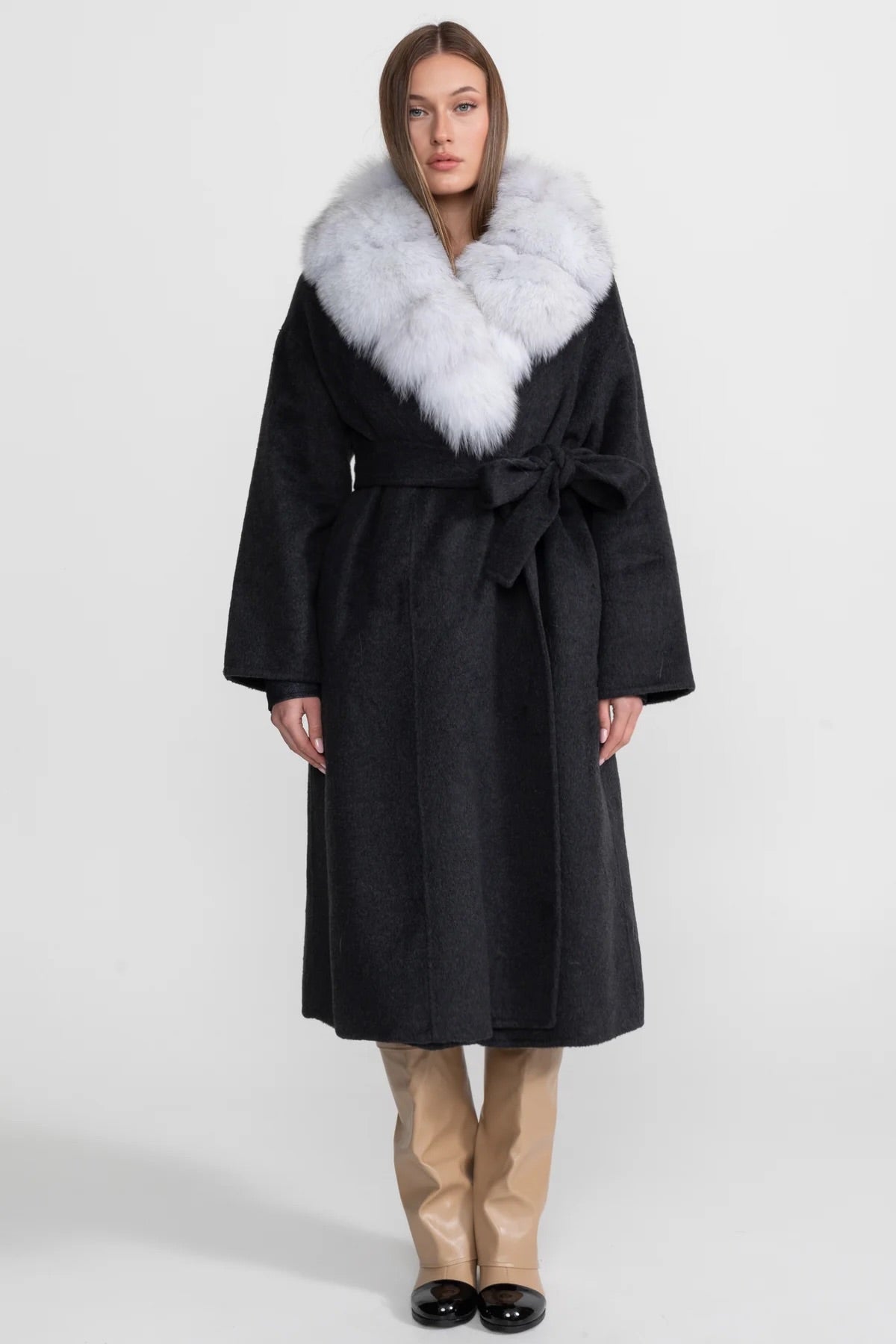 Wool Wrap Coat with Fox Fur Collar And Tie Belt – Black/Gray