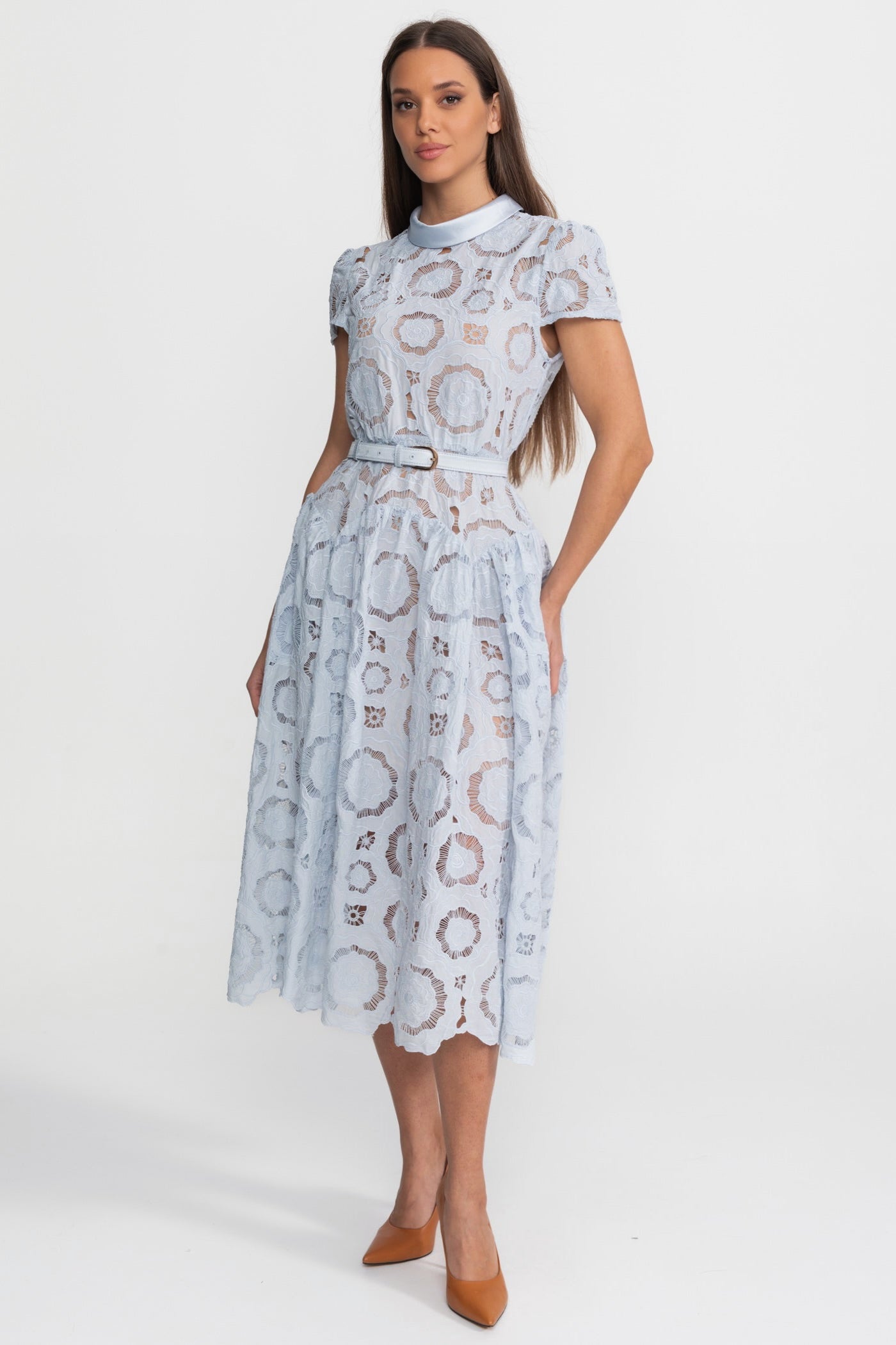 Floral Lace Midi Dress with Belted Waist – Light Blue, L