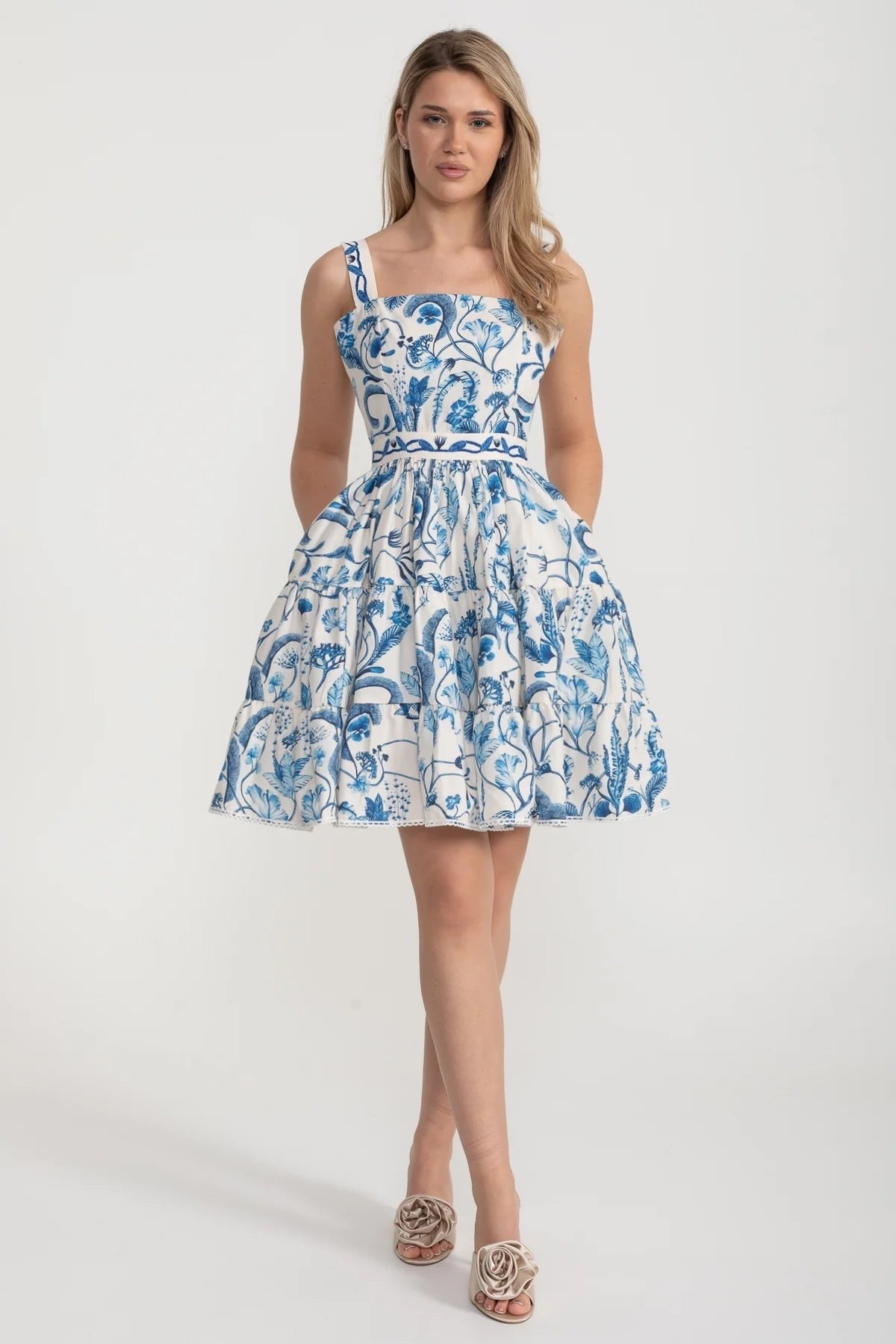 Fitted Mini Dress With Blue Floral And Paisley Pattern - White