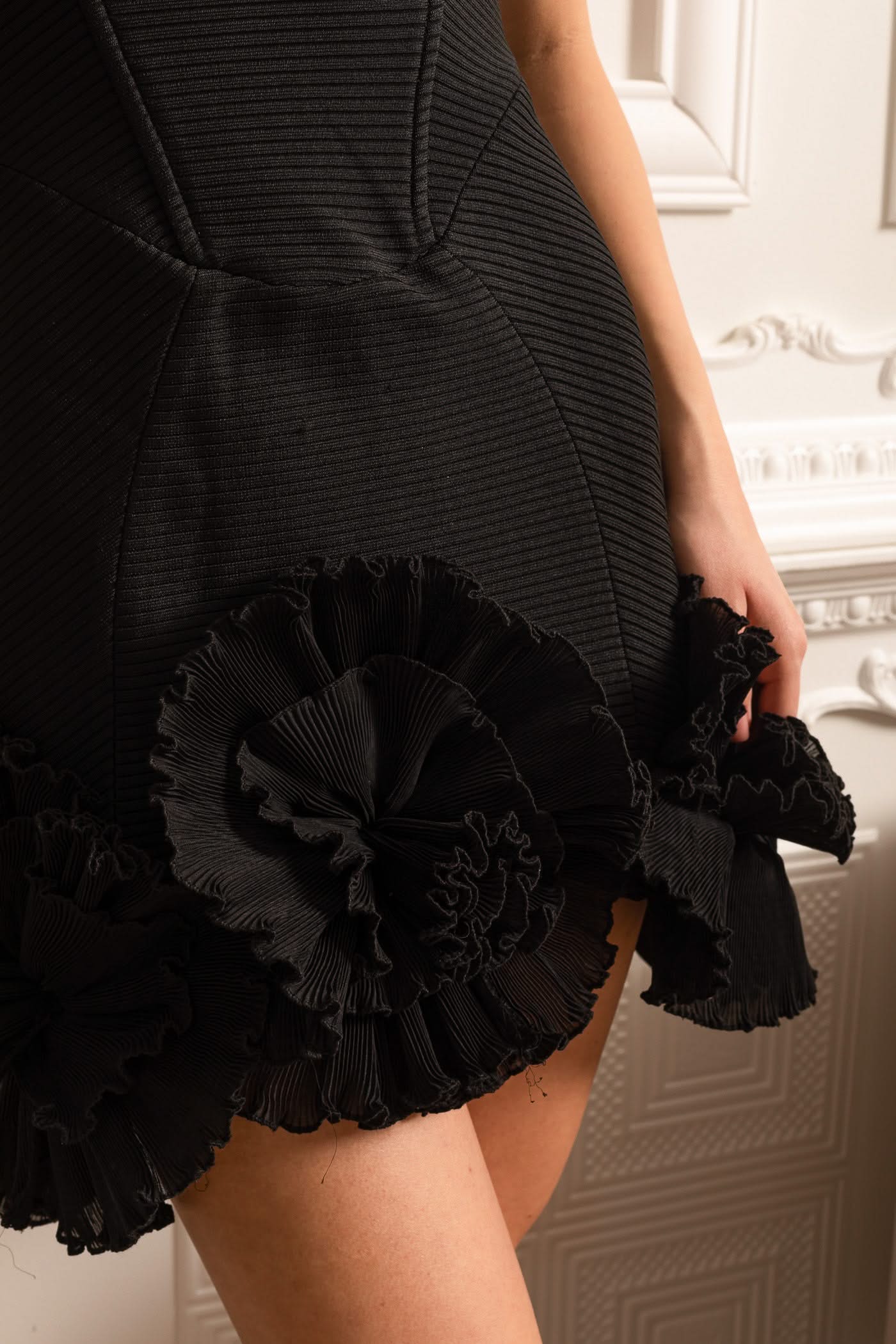 Structured Mini Dress With Textured Floral Ruffle Hem And Fitted Bodice - Black