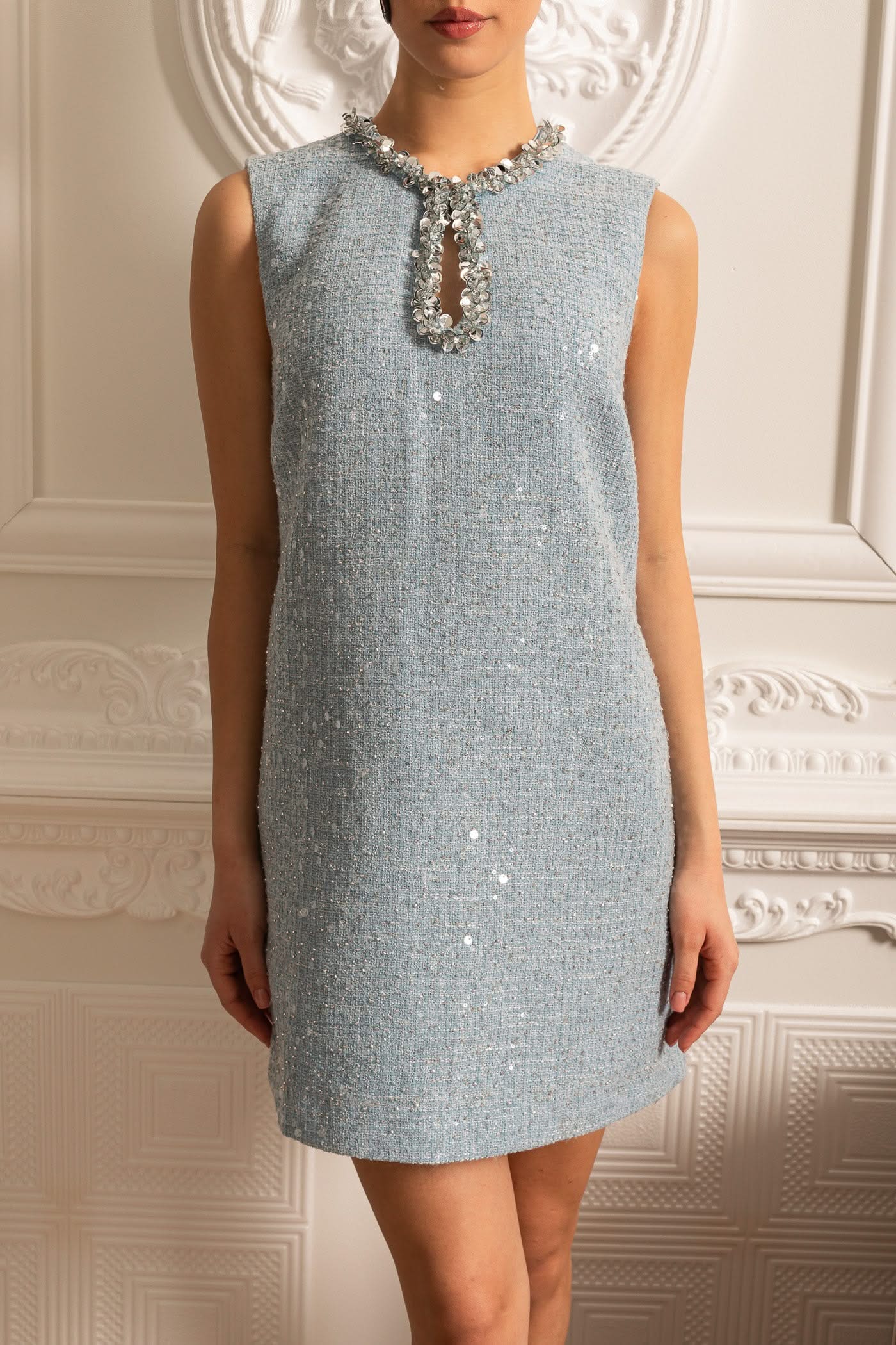 Textured Sleeveless Mini Dress With Sparkling Collar Details - Blue