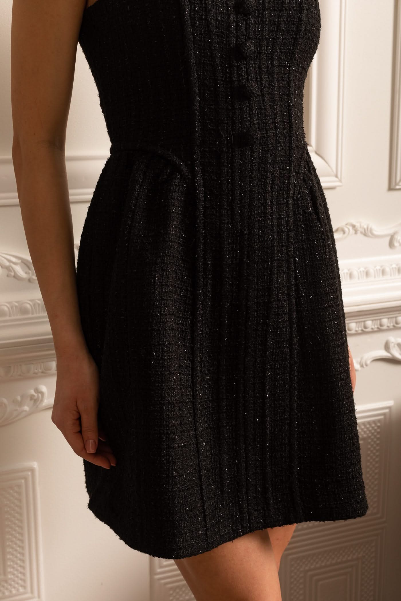 Textured Sleeveless Mini Dress With Fitted Bodice - Black