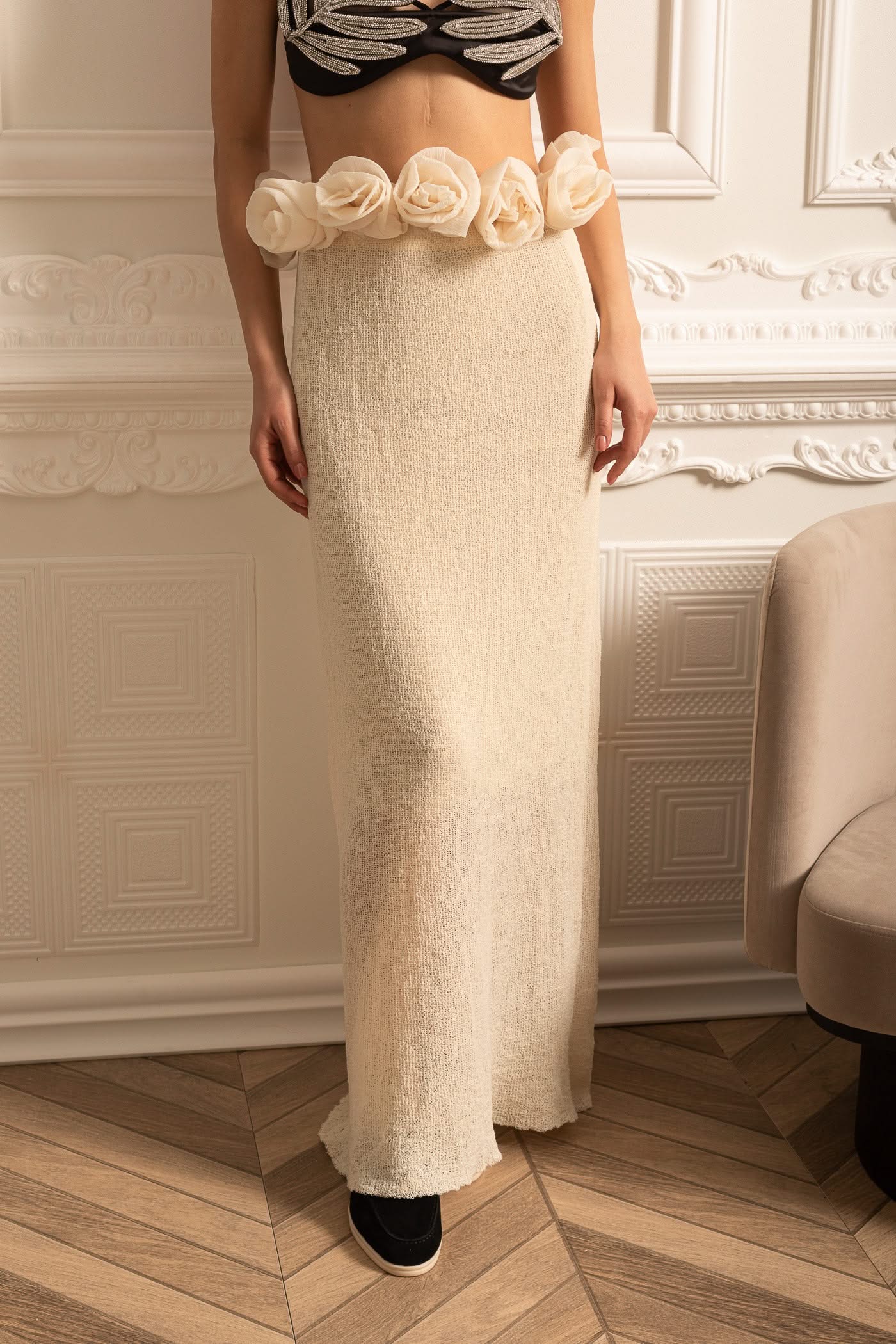 High-Waisted Knit Skirt With 3D Flowers Appliques - Ivoire