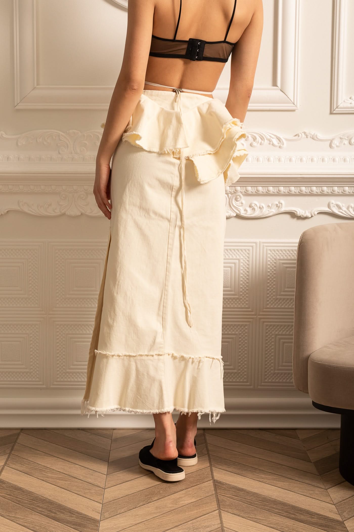 High-Waisted Skirt With Ruffled Top And Frayed Hem - Ivoire