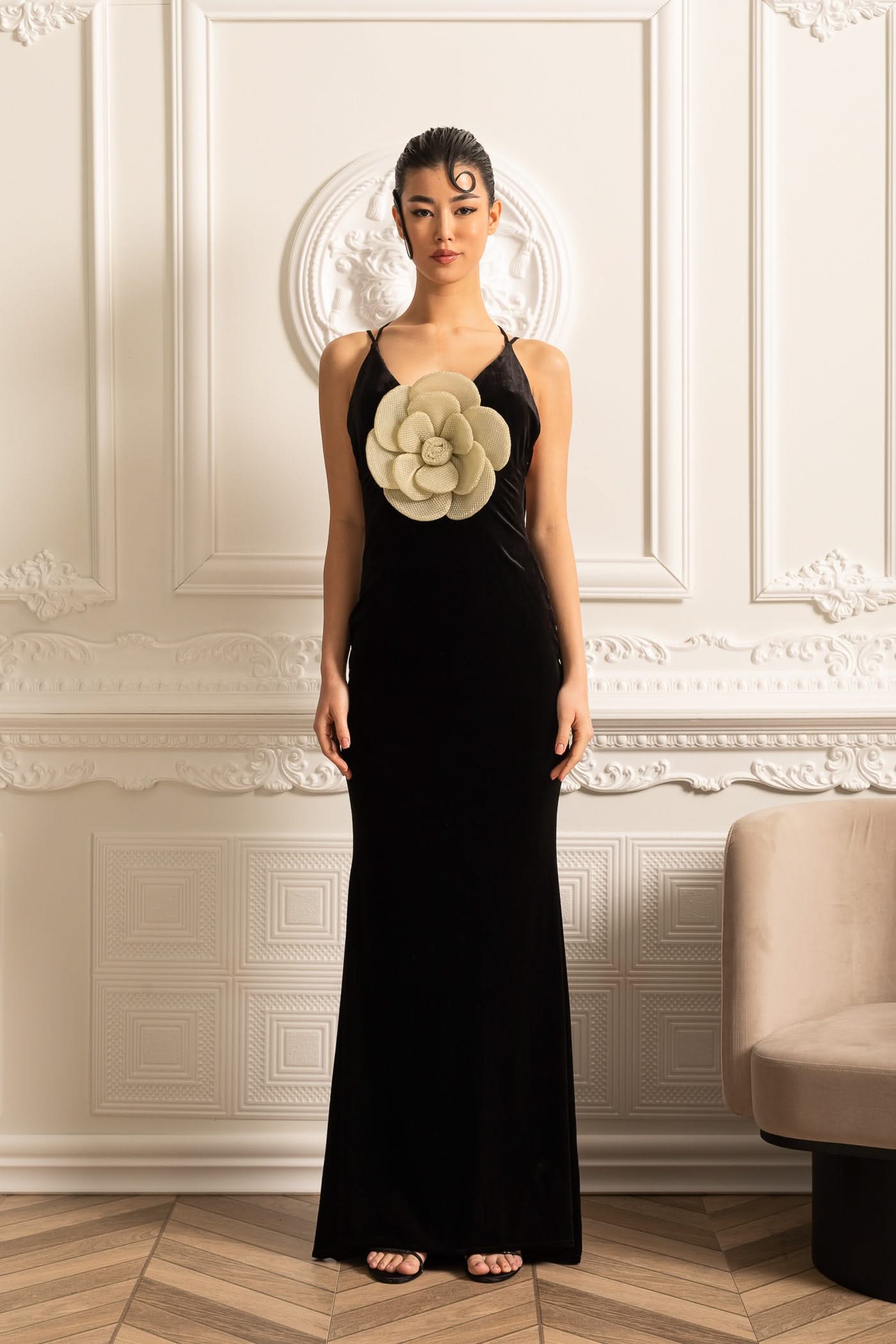 Floral Embellished Gown With Back Cutout - Black