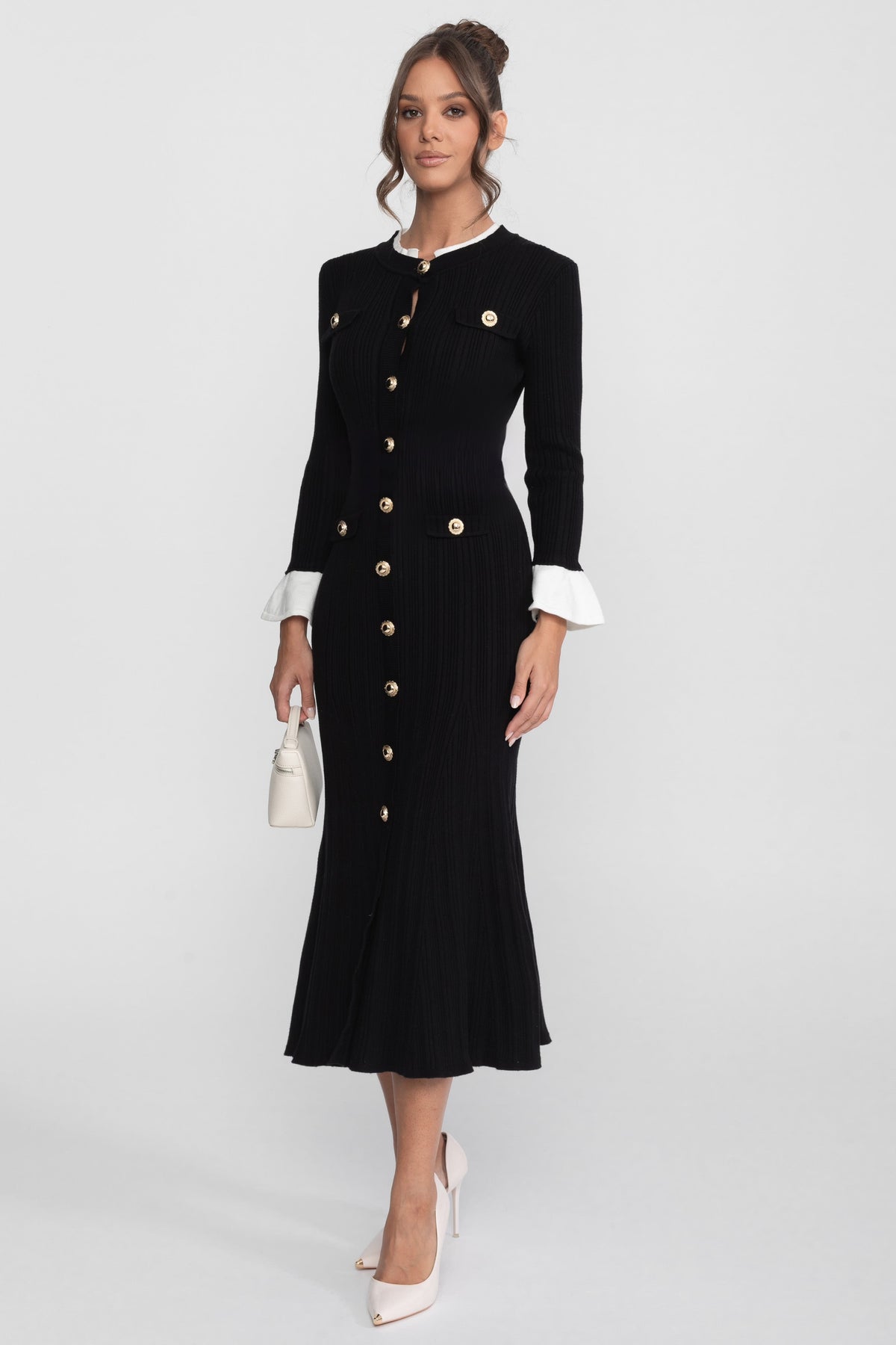 Ribbed Knit Midi Dress With White Cuffs And Collar - Black