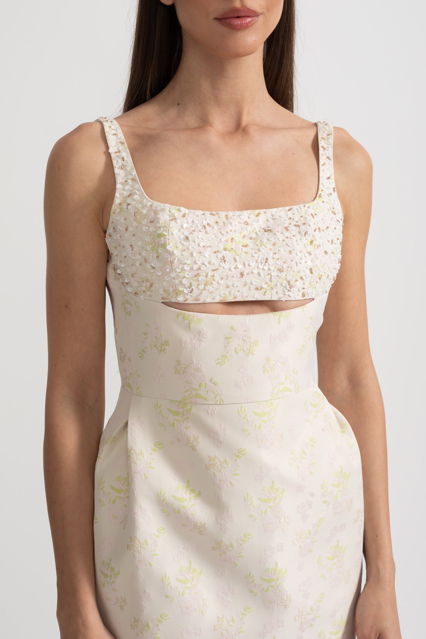 Sleeveless Midi Dress With Square Neckline, Subtle Floral Pattern And Front Cutout - Ivoire