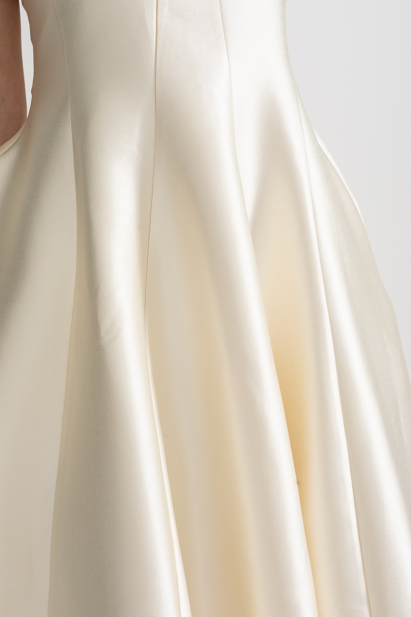 Midi Satin Dress With Fitted Bodice, Delicate Thin Straps And Bow Accent - Ivoire