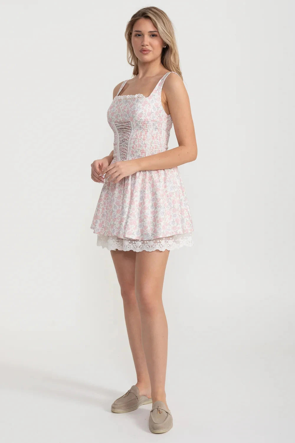 Sleeveless Summer Dress With Pink Floral Pattern And Lace-Up Front Detailing - White
