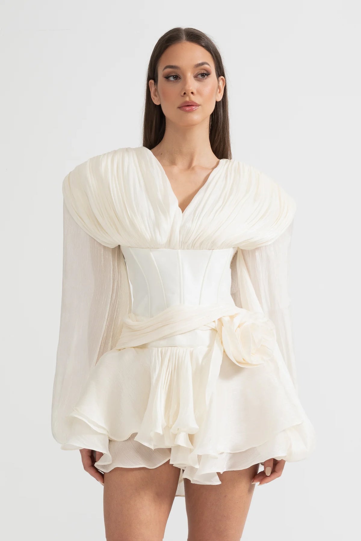 Elegant Dress With Corset-Style Bodice, Layered Ruffle Hem And Puffed Sleeves - White