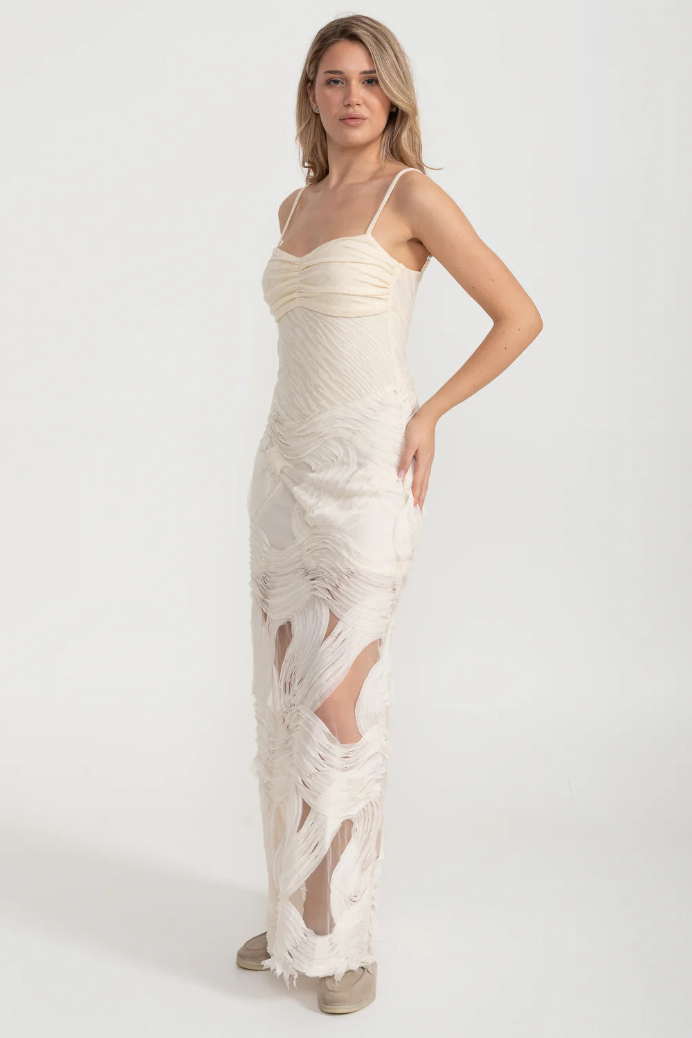 Sleeveless Evening Gown With Intricate Swirling Textures And Sheer Base Material - Ivoire