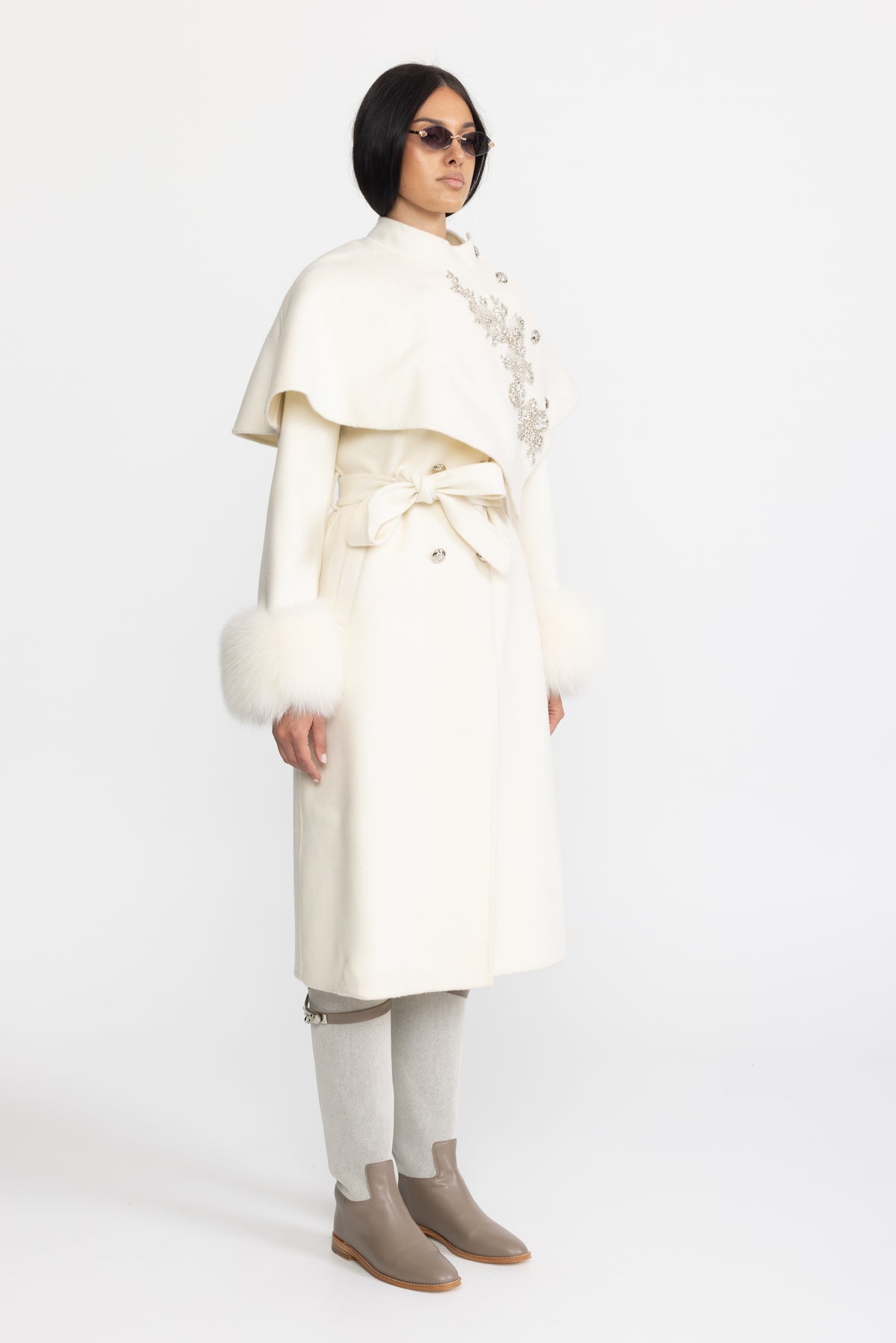 Embellished Capelet Wool Coat with Fox Fur Cuffs - Ivoire