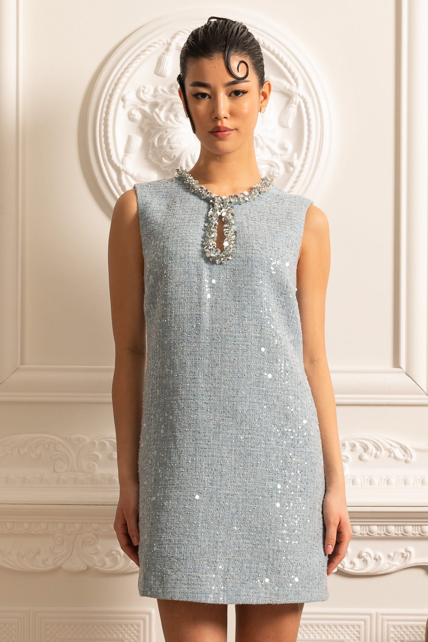 Textured Sleeveless Mini Dress With Sparkling Collar Details - Blue