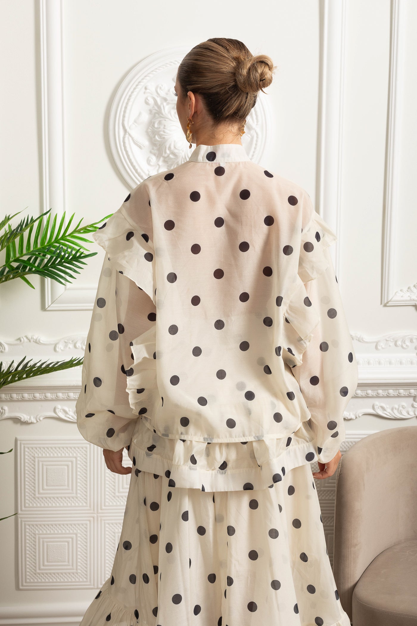 Polka Dot Maxi Dress with Voluminous Sleeves and Statement Waist Bow - Ivoire