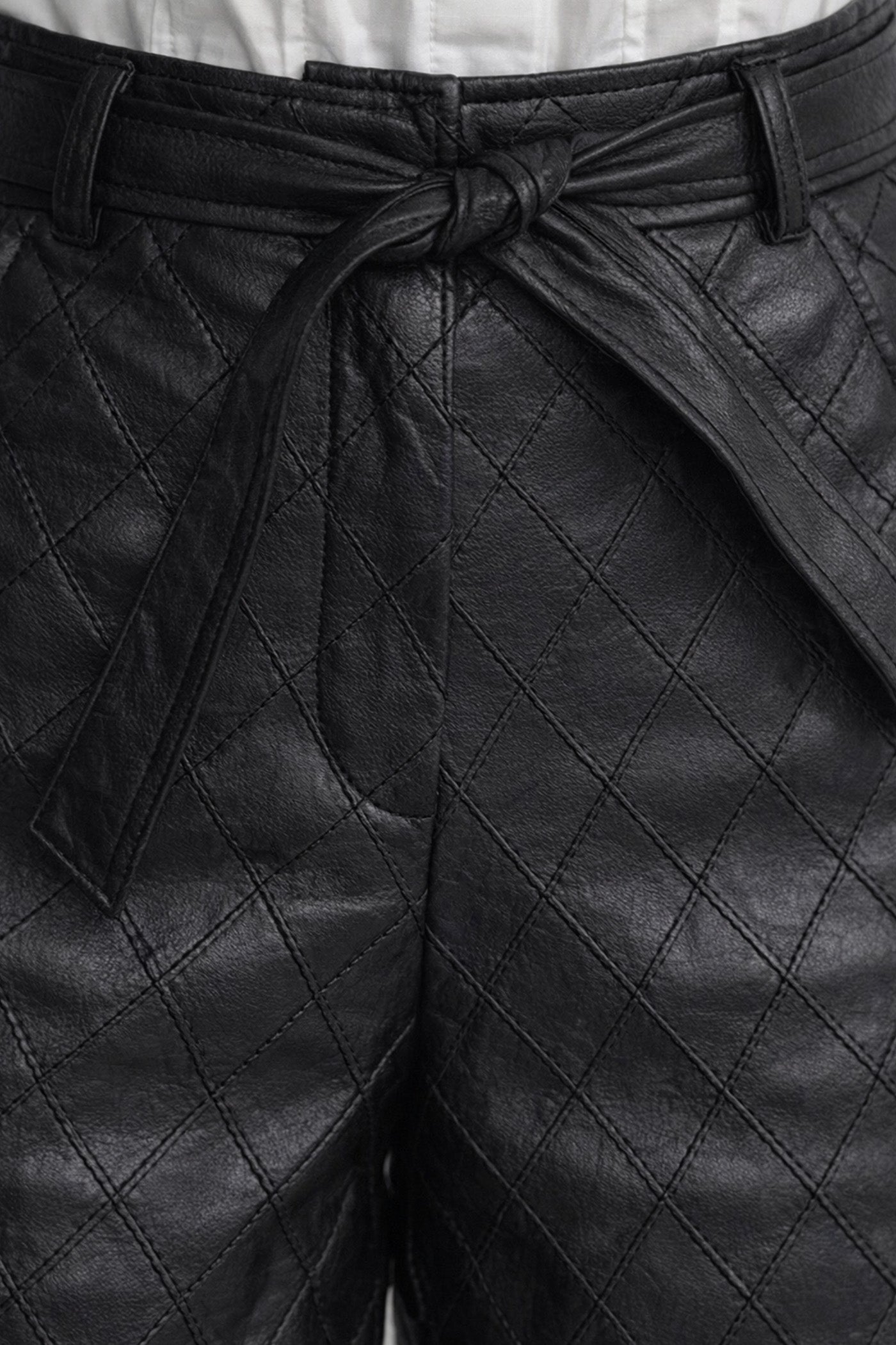 Quilted High-Waisted Shorts With Self-Tie Belt - Black