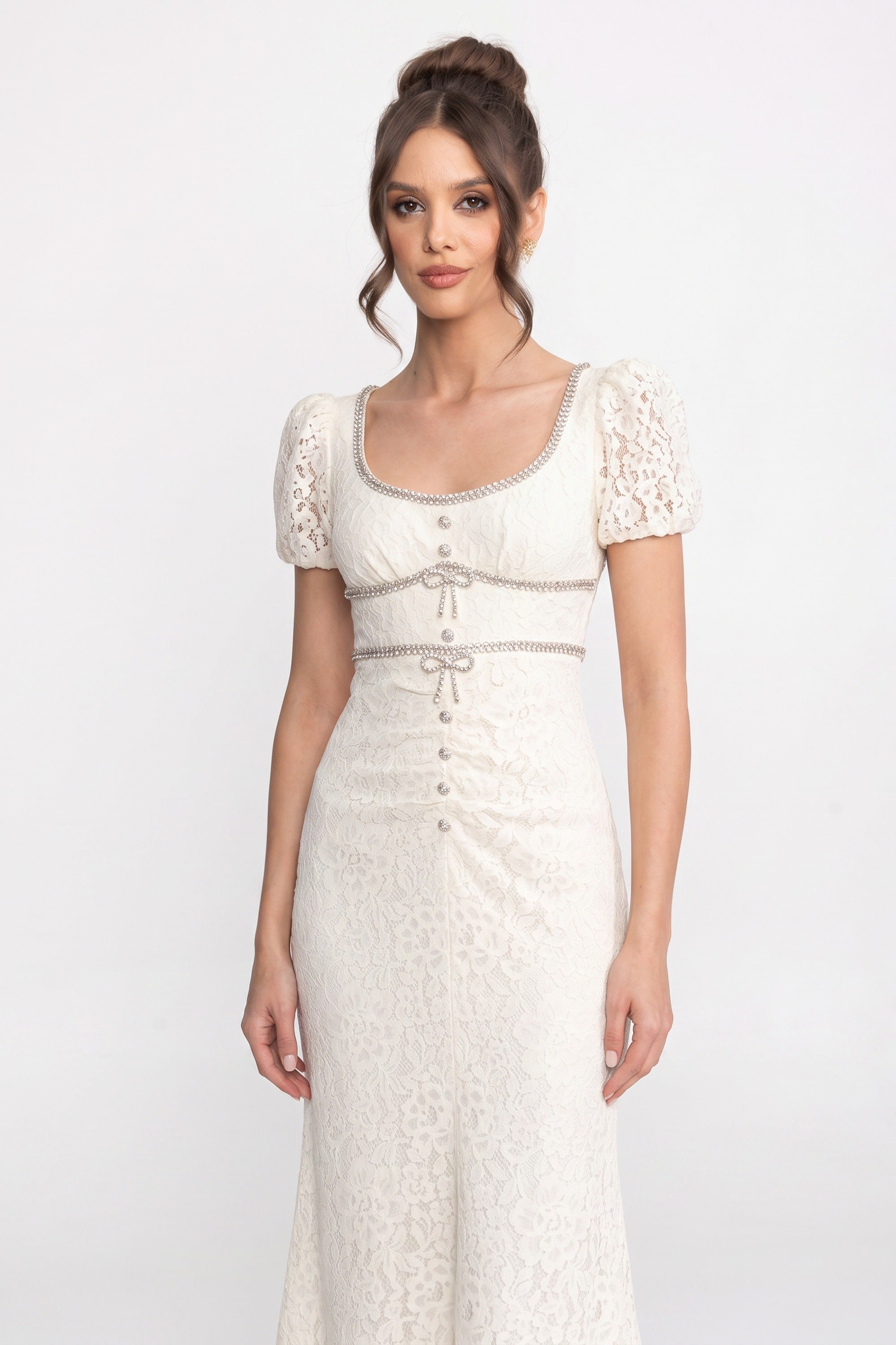 Short Sleeved Lace Dress With Short Puff Sleeves And Scoop Neckline - Ivoire