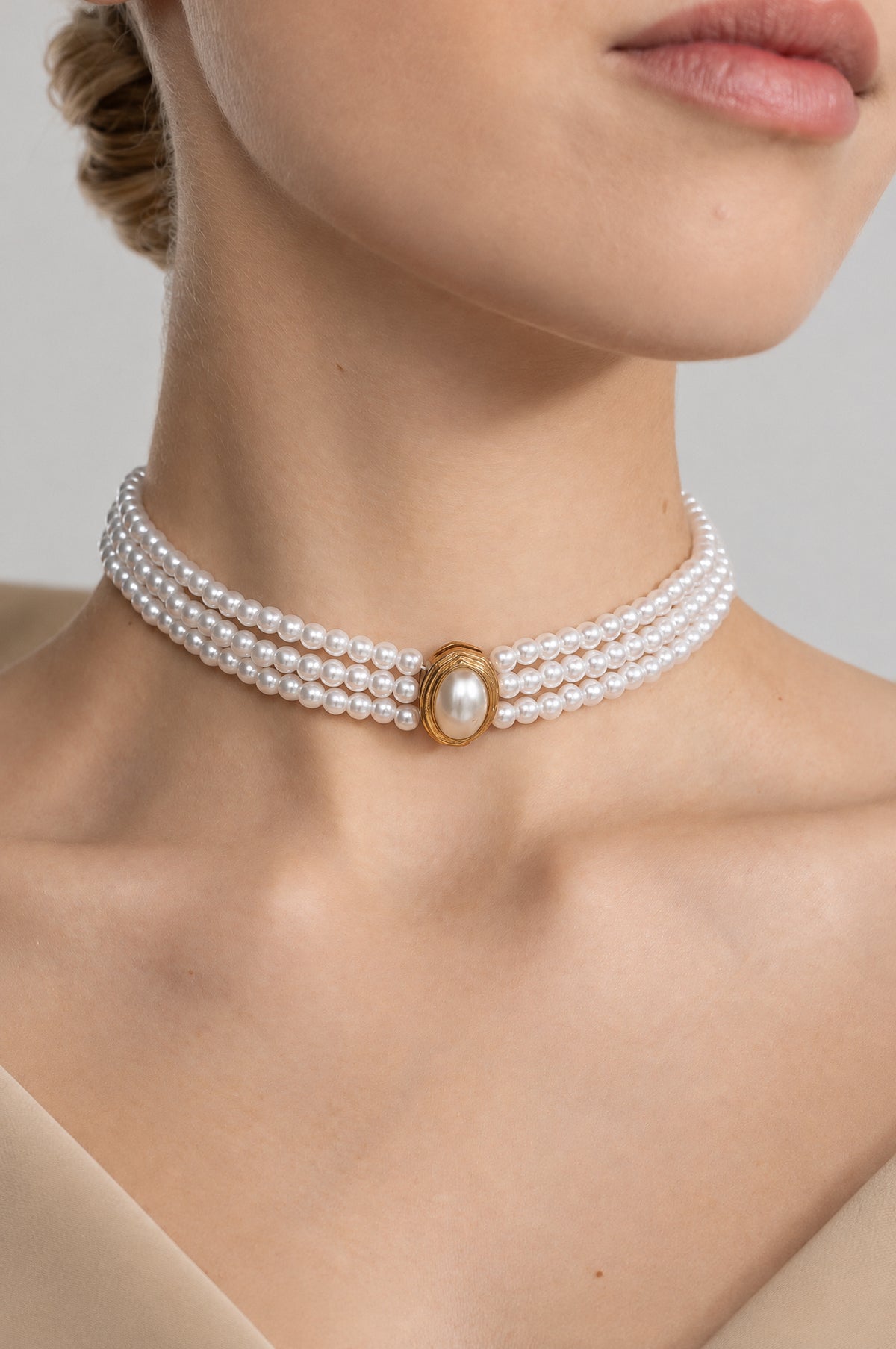 Triple Strand Pearl Choker with Cameo Clasp - White