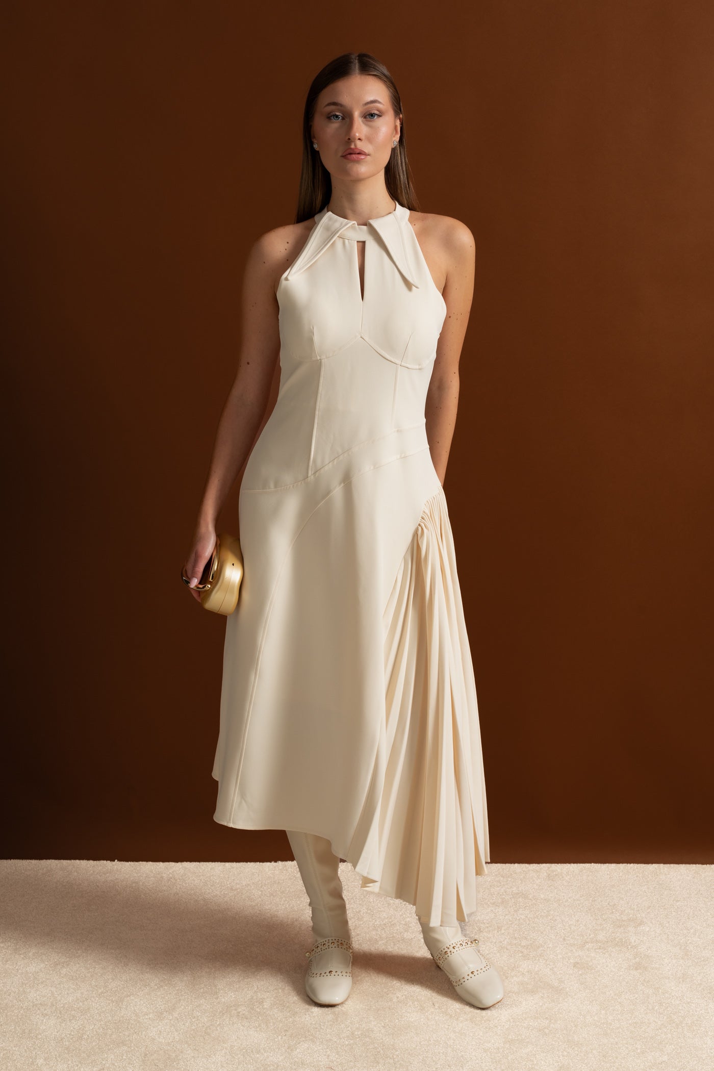 Pleated Halter Midi Dress With Keyhole Detail - Ivoire