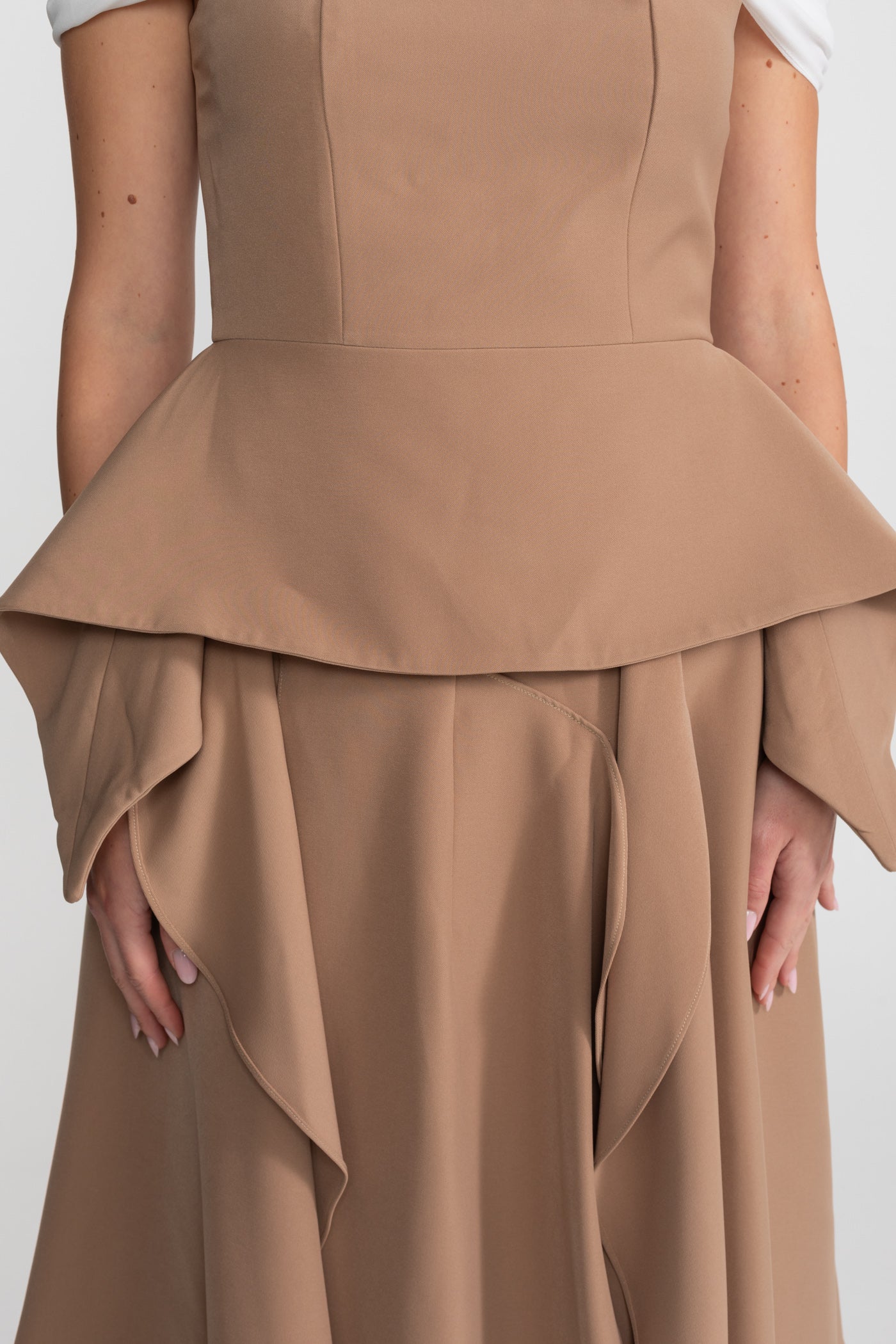 Draped Peplum Off-Shoulder Co-ord With Contrasting Neckline – Camel/Ivoire