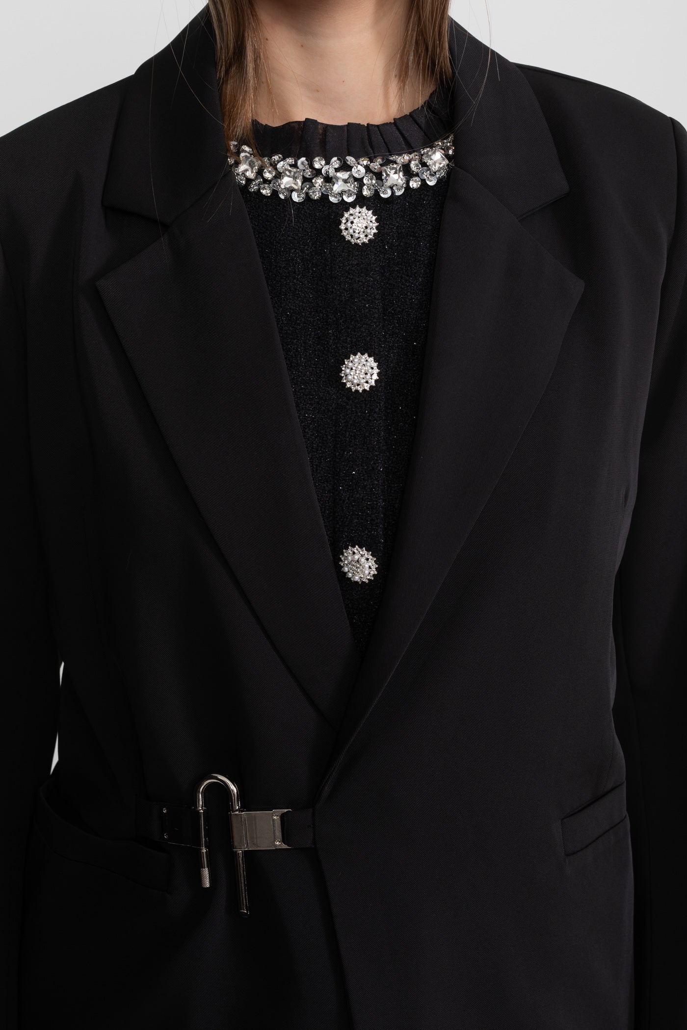 Single-breasted Tailored Belted Blazer – Black