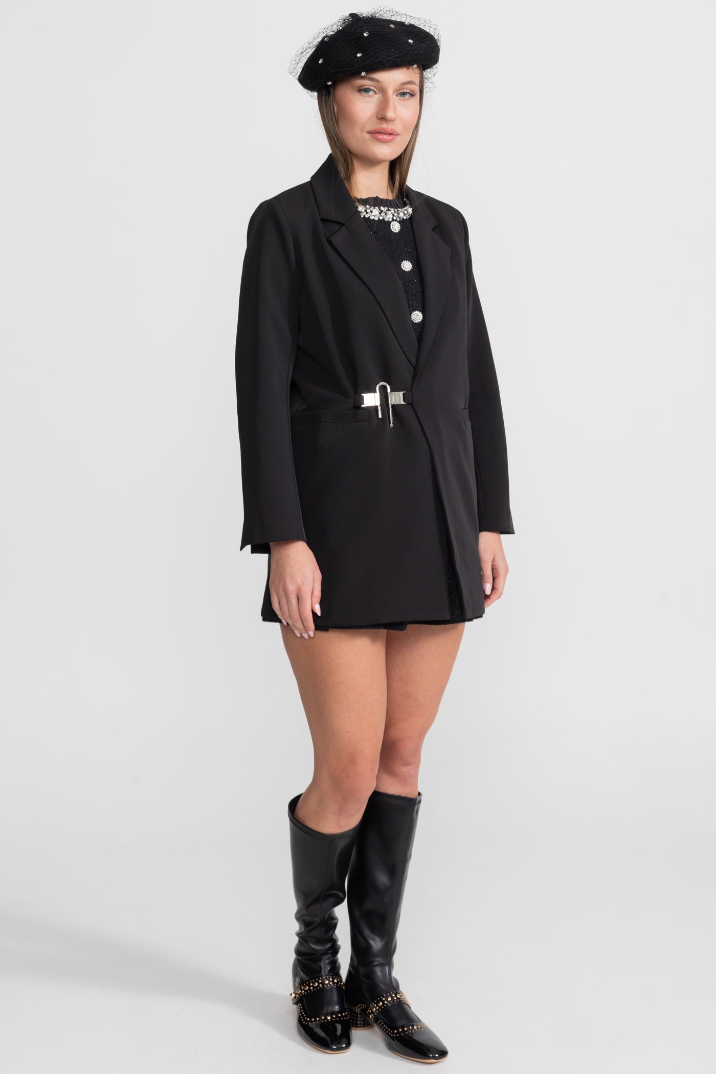 Single-breasted Tailored Belted Blazer – Black
