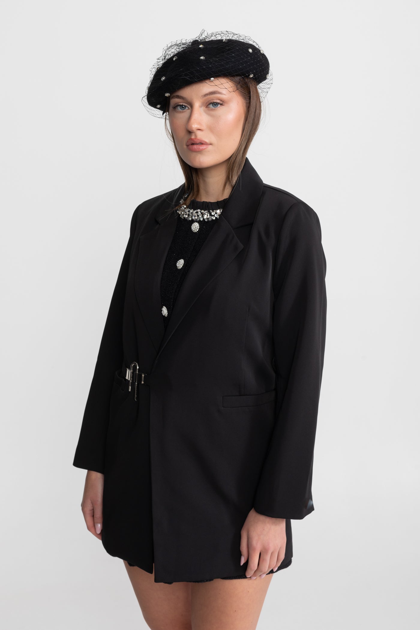 Single-breasted Tailored Belted Blazer – Black