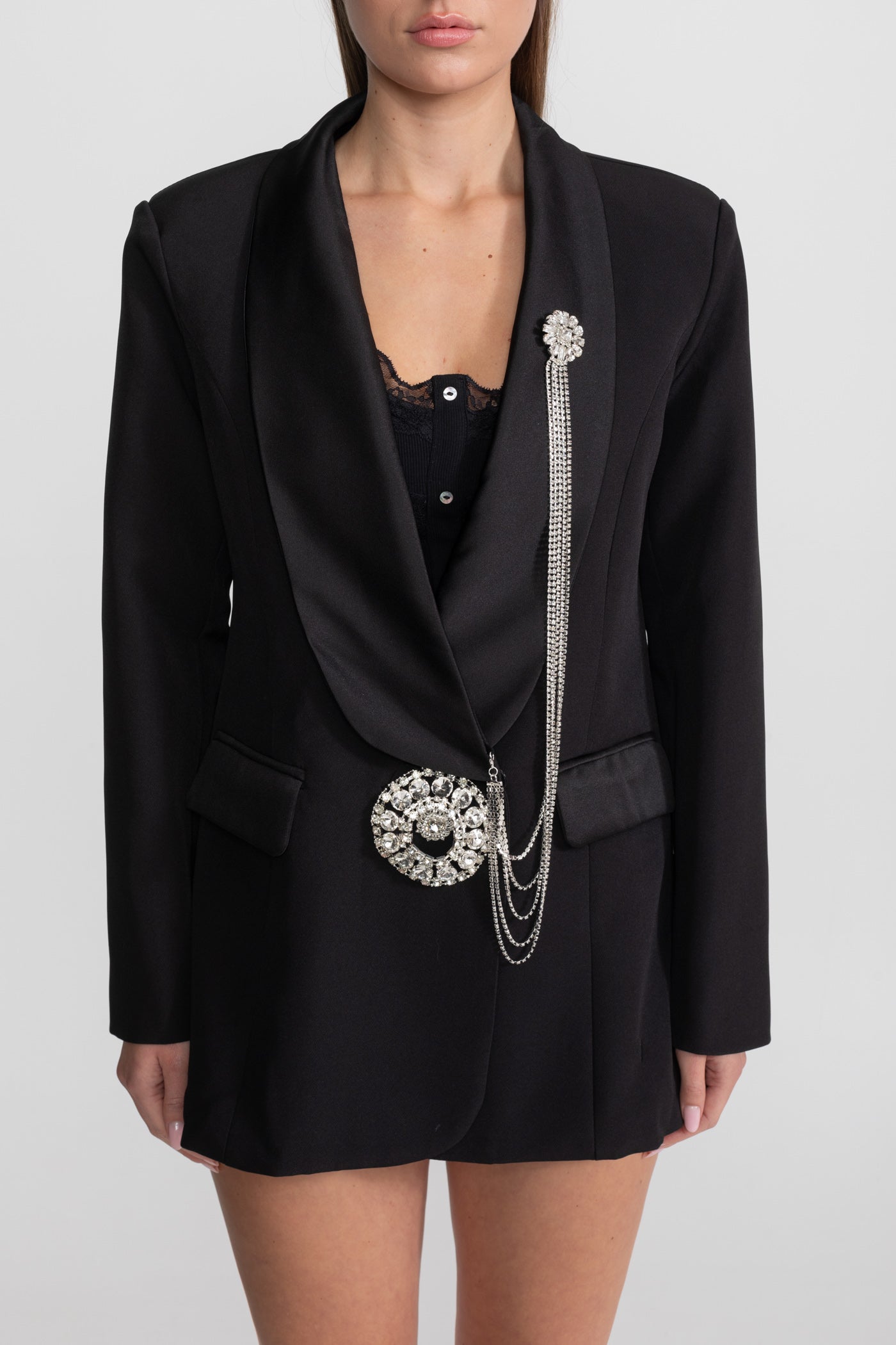 Crystal Brooch Blazer With Shawl Lapels – Black