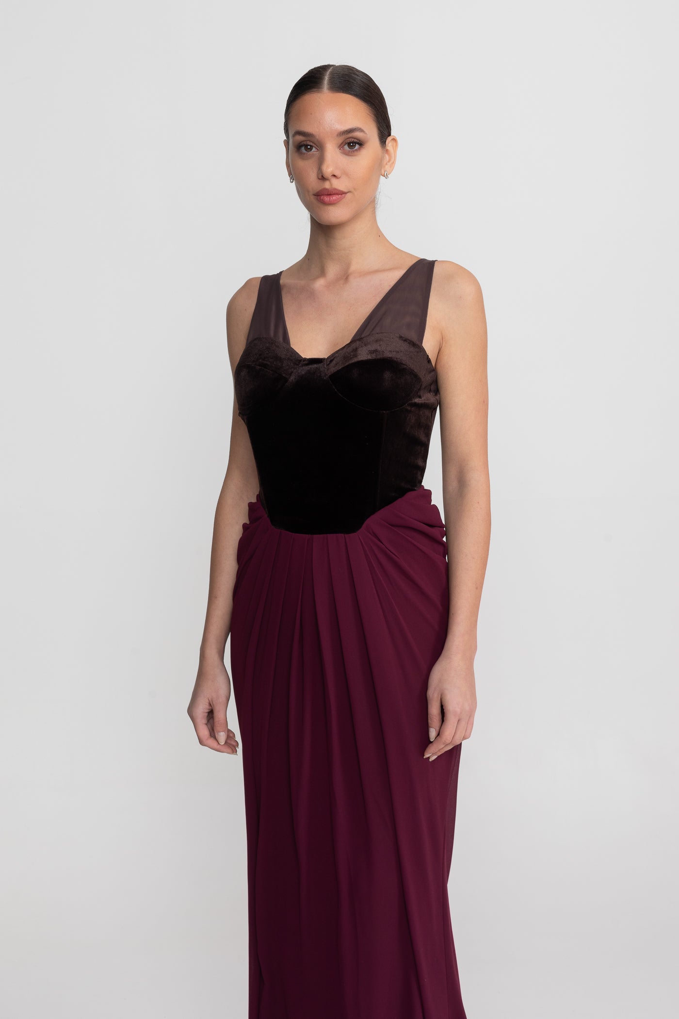 Maxi Dress With Velvet Corset Bodice And Flowing Skirt - Burgundy