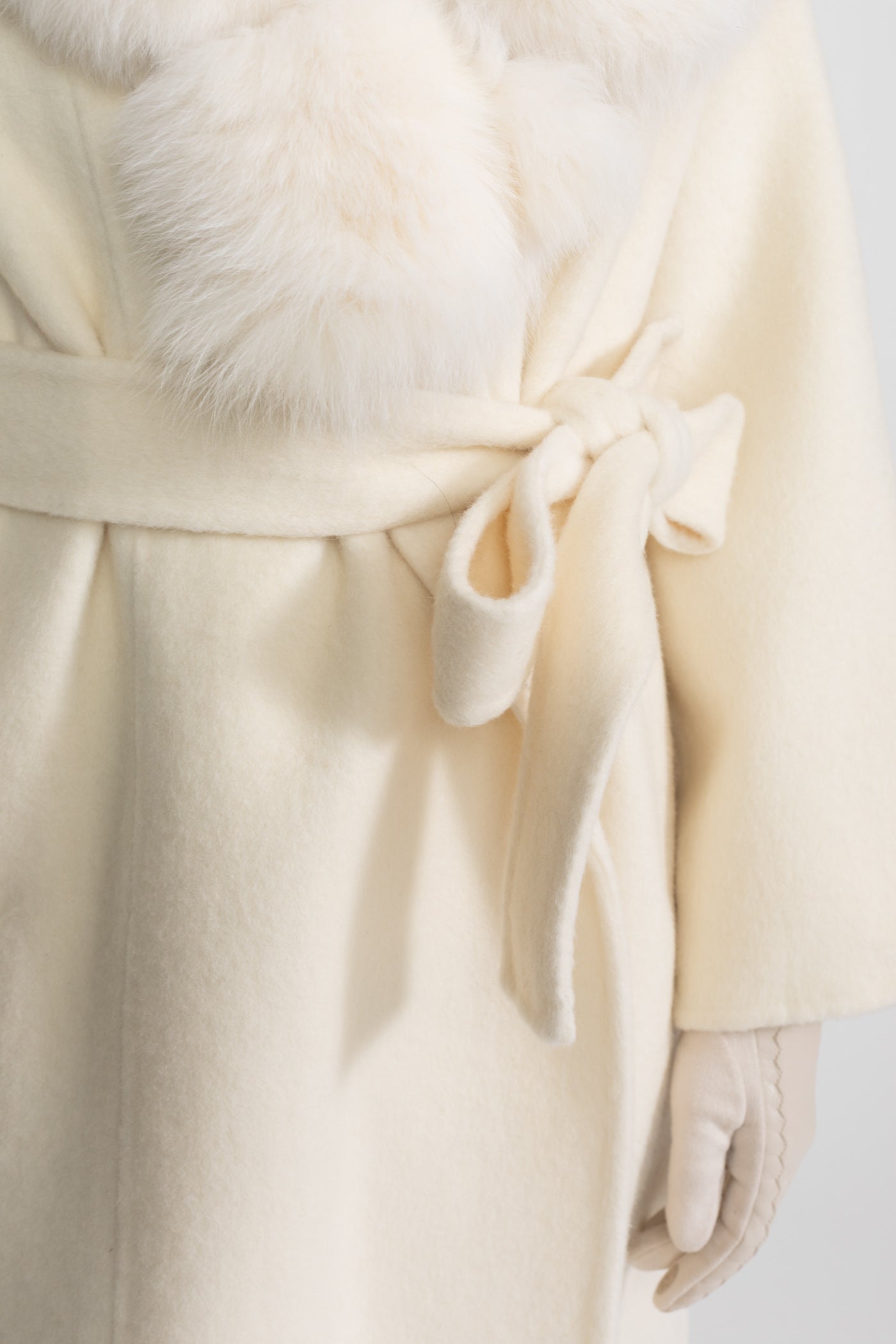 Wool Wrap Coat with Fox Fur Collar And Tie Belt – Ivoire