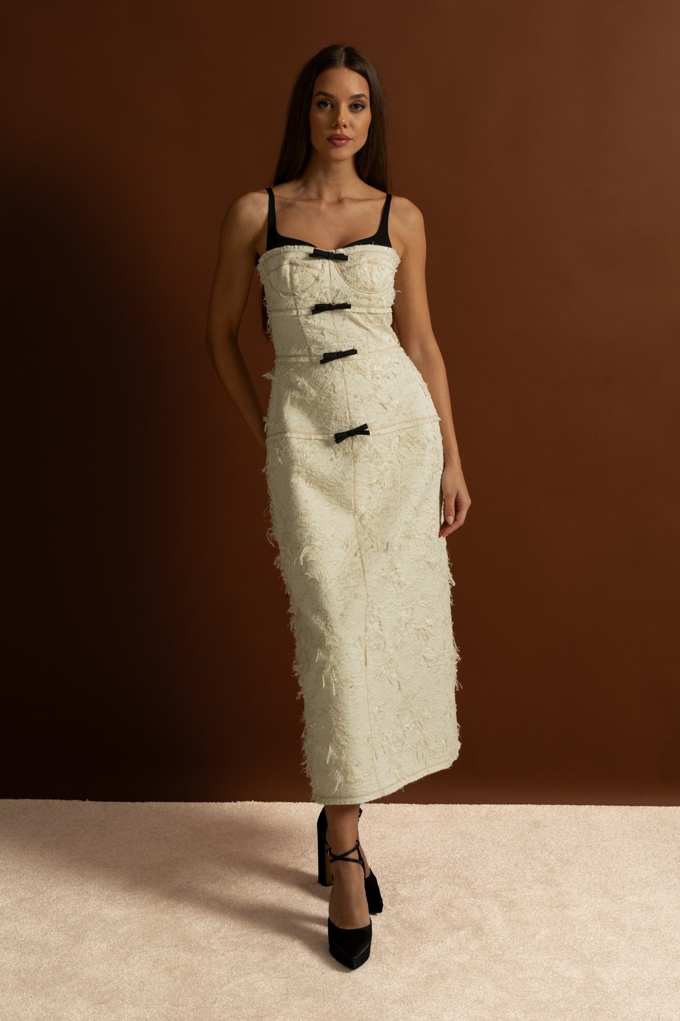 Textured Tweed Midi Dress With Contrast Straps and Bow Detailing – Ivoire