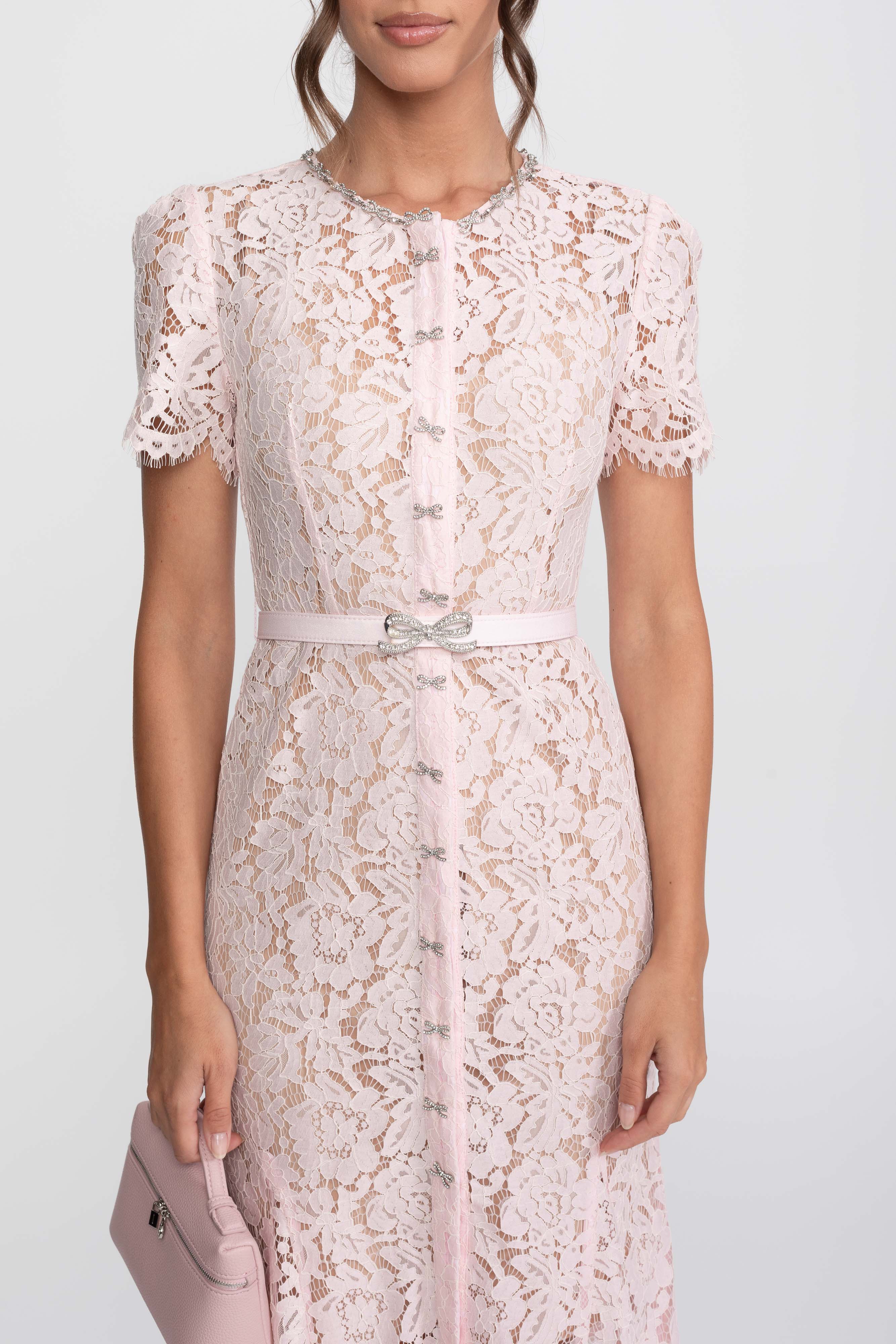 Elegant Floral Lace Fitted Dress with Button Detail and Scalloped Hem - Blush Pink