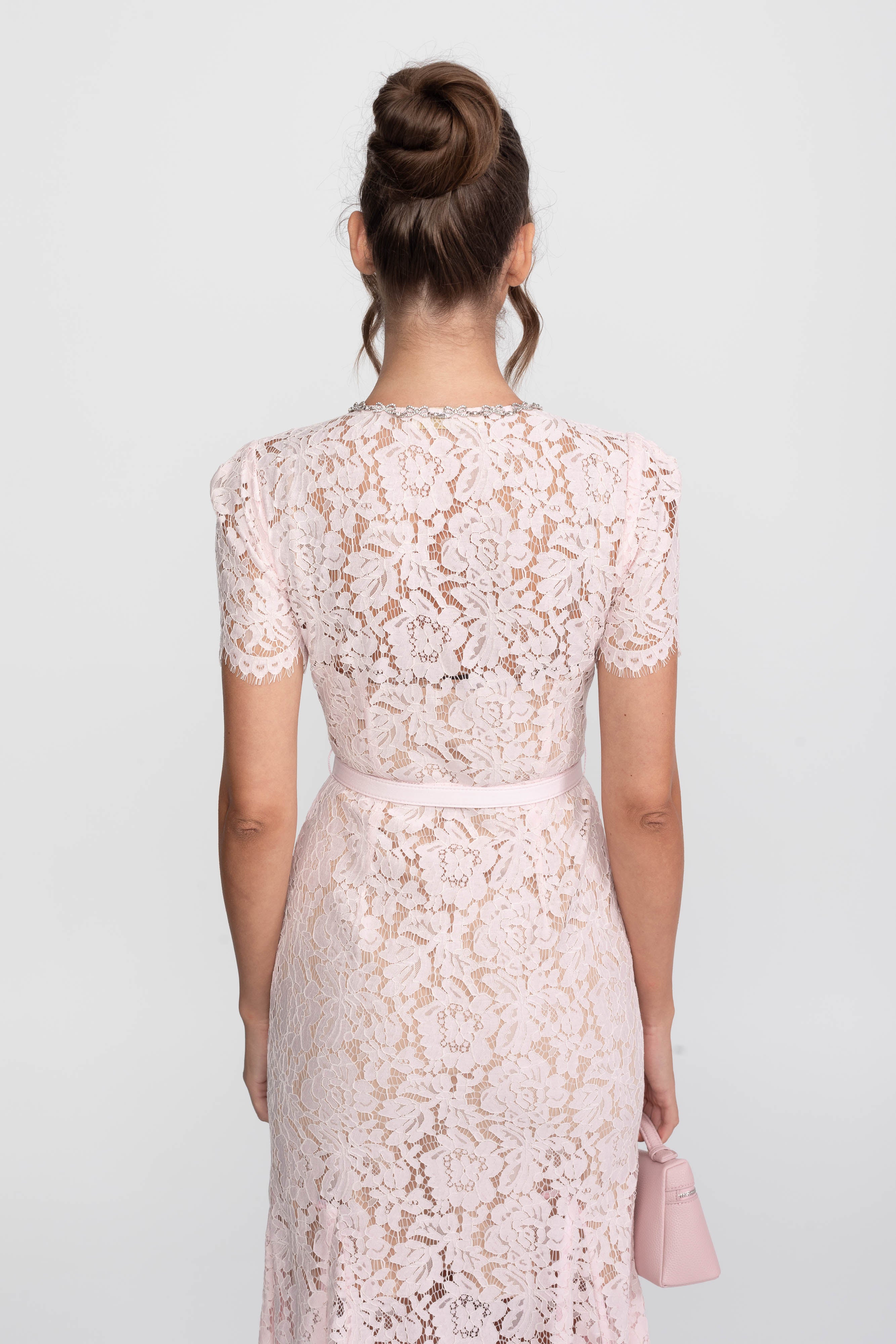 Elegant Floral Lace Fitted Dress with Button Detail and Scalloped Hem - Blush Pink