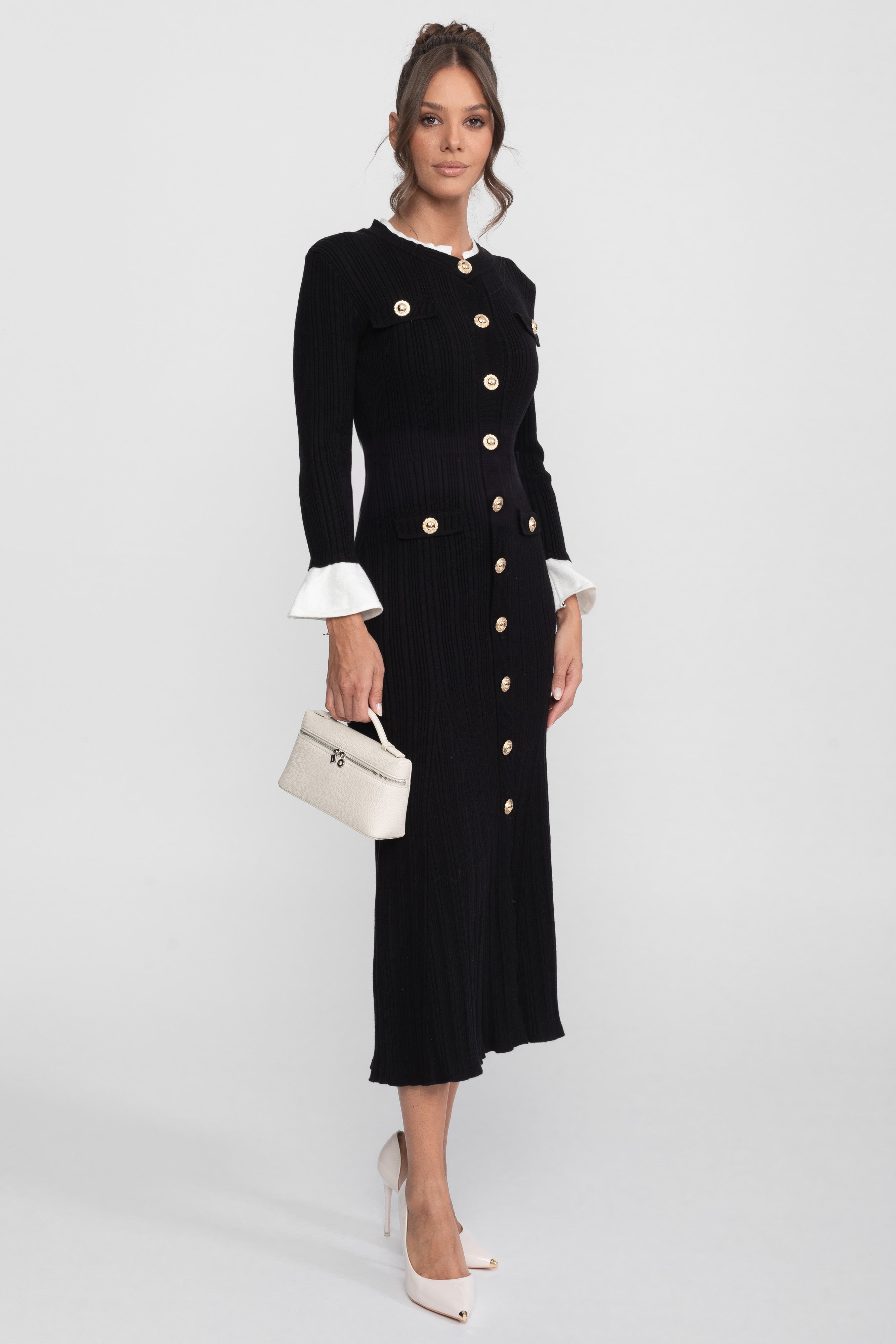 Ribbed Knit Midi Dress With White Cuffs And Collar - Black
