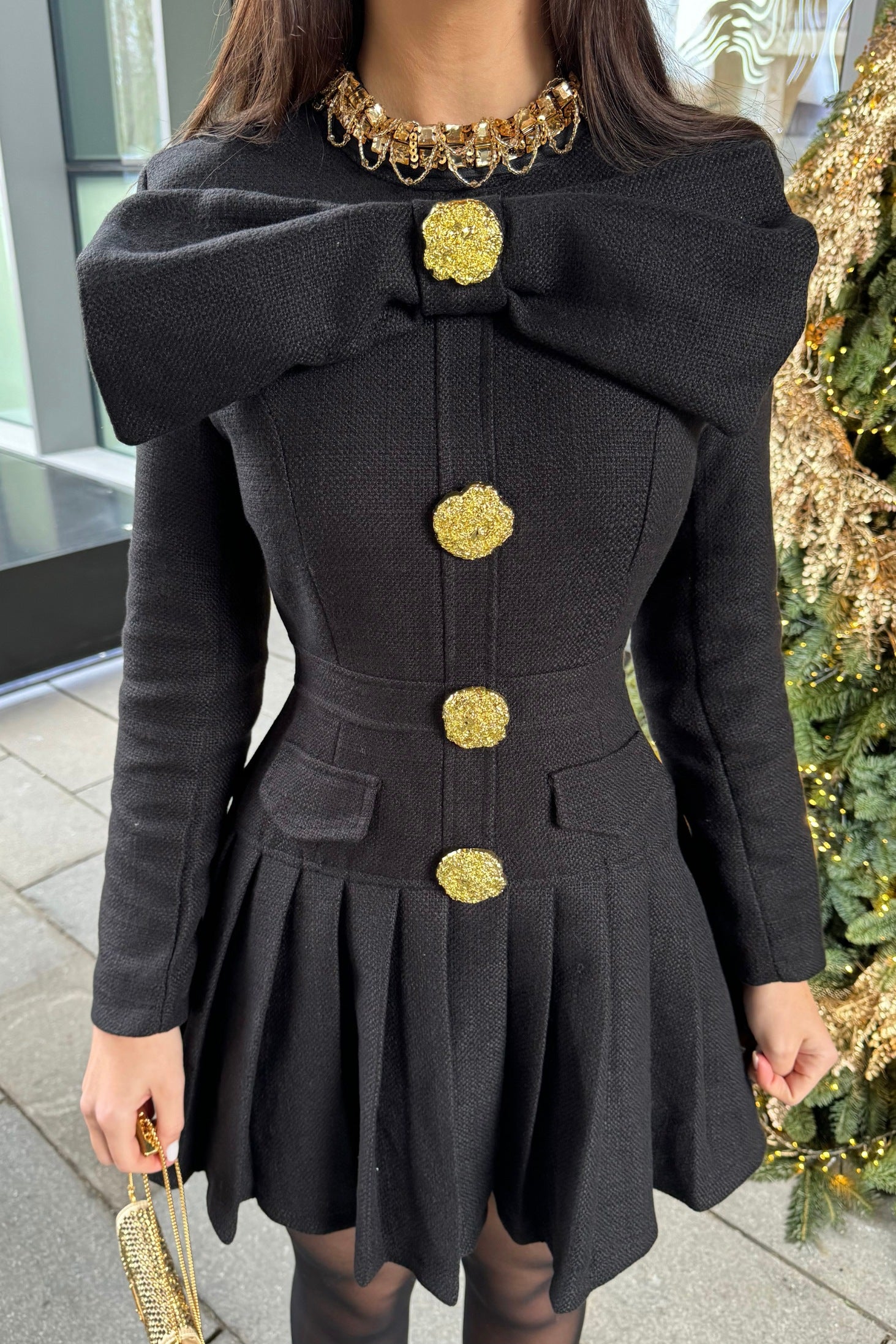 Buttoned Dress With Large Decorative Gold Buttons And Neckline Bow - Black