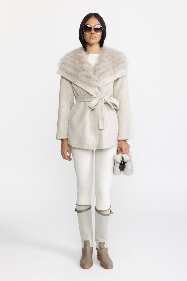 Wool Coat with Oversized Fur Collar And Belt - Light Grey