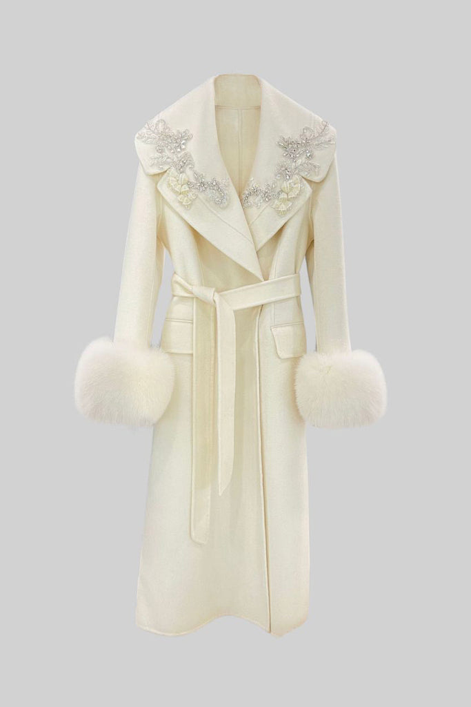 Cashmere Overcoat With Fox Fur Cuffs And 3D Floral Detailing - Ivoire