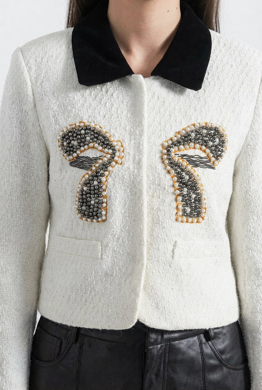 Tweed Blazer With Contrasting Elements And Metallic Bow Accent - White