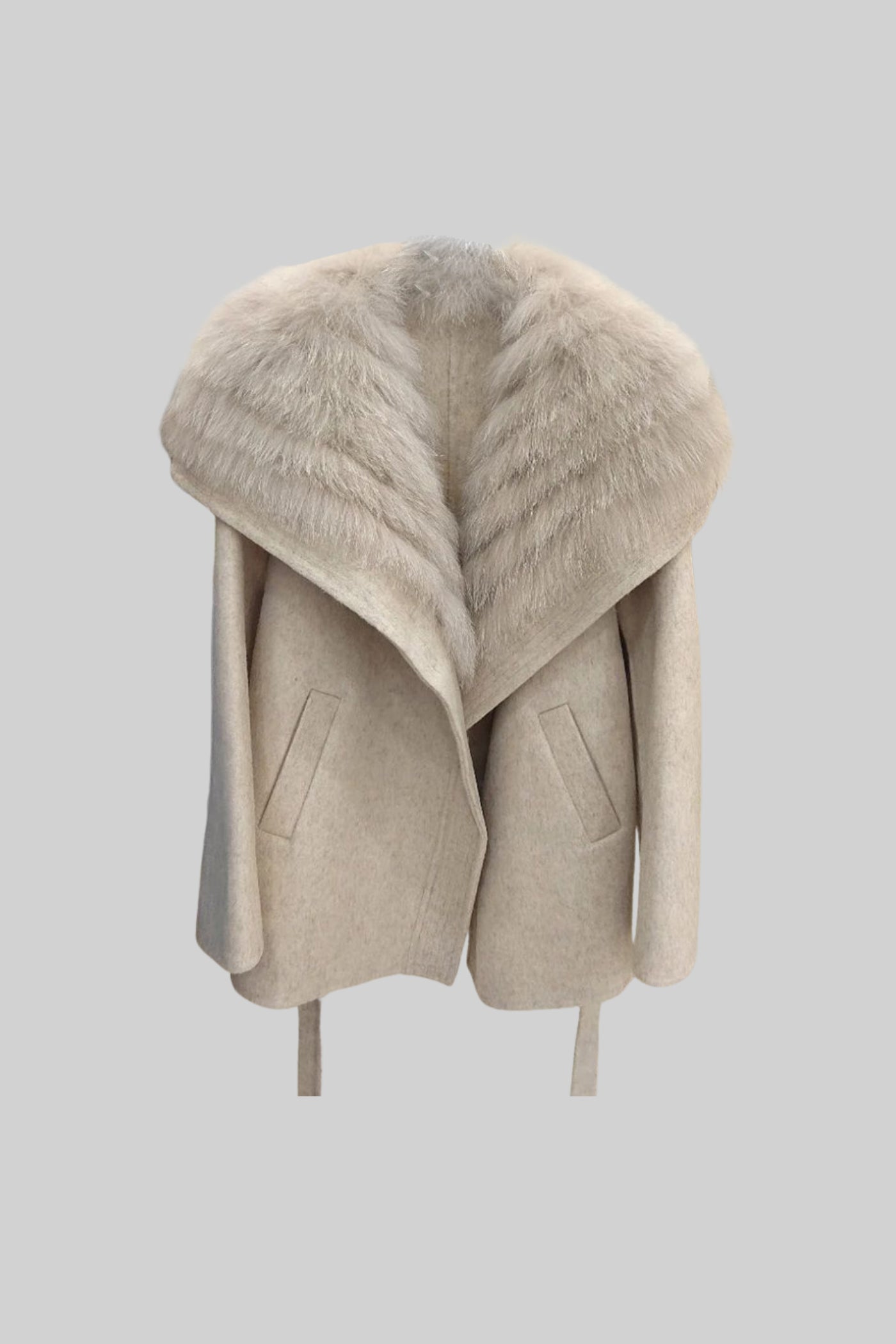 Wool Coat with Oversized Fur Collar And Belt - Beige