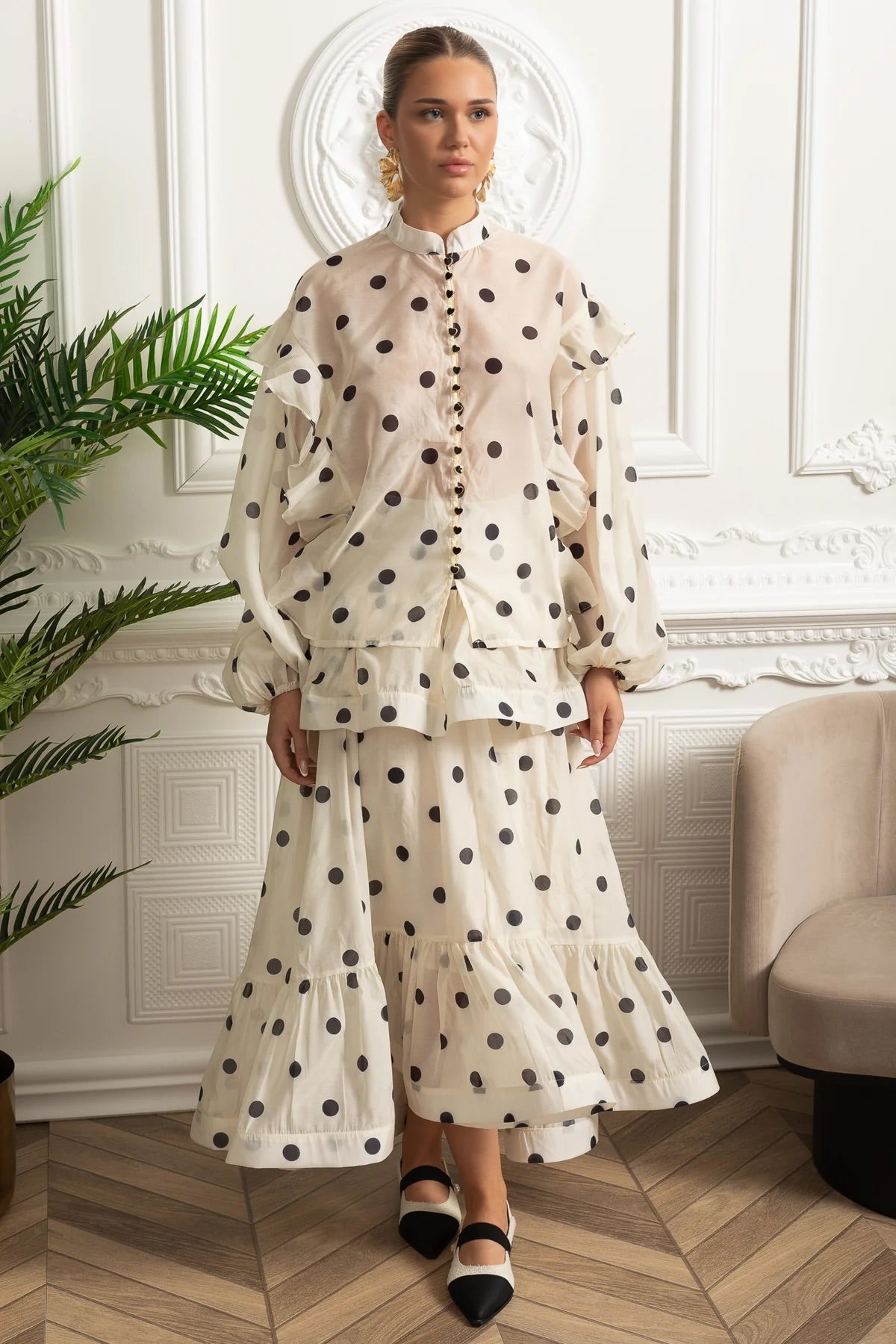 Polka Dot Maxi Dress with Voluminous Sleeves and Statement Waist Bow - Ivoire