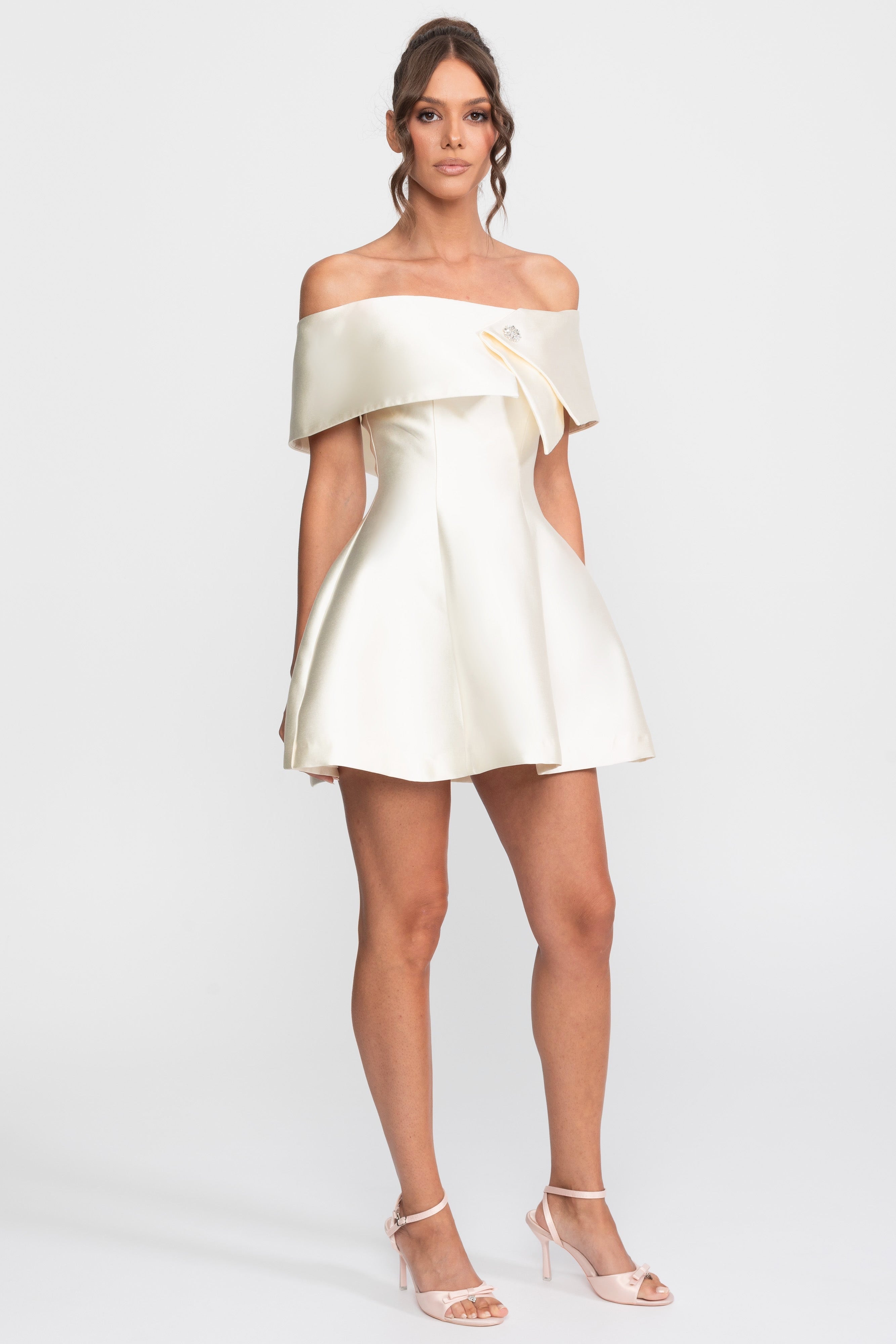 Off-Shoulder Fit-and-Flare Mini Dress With Crystal Brooch - Ivoire