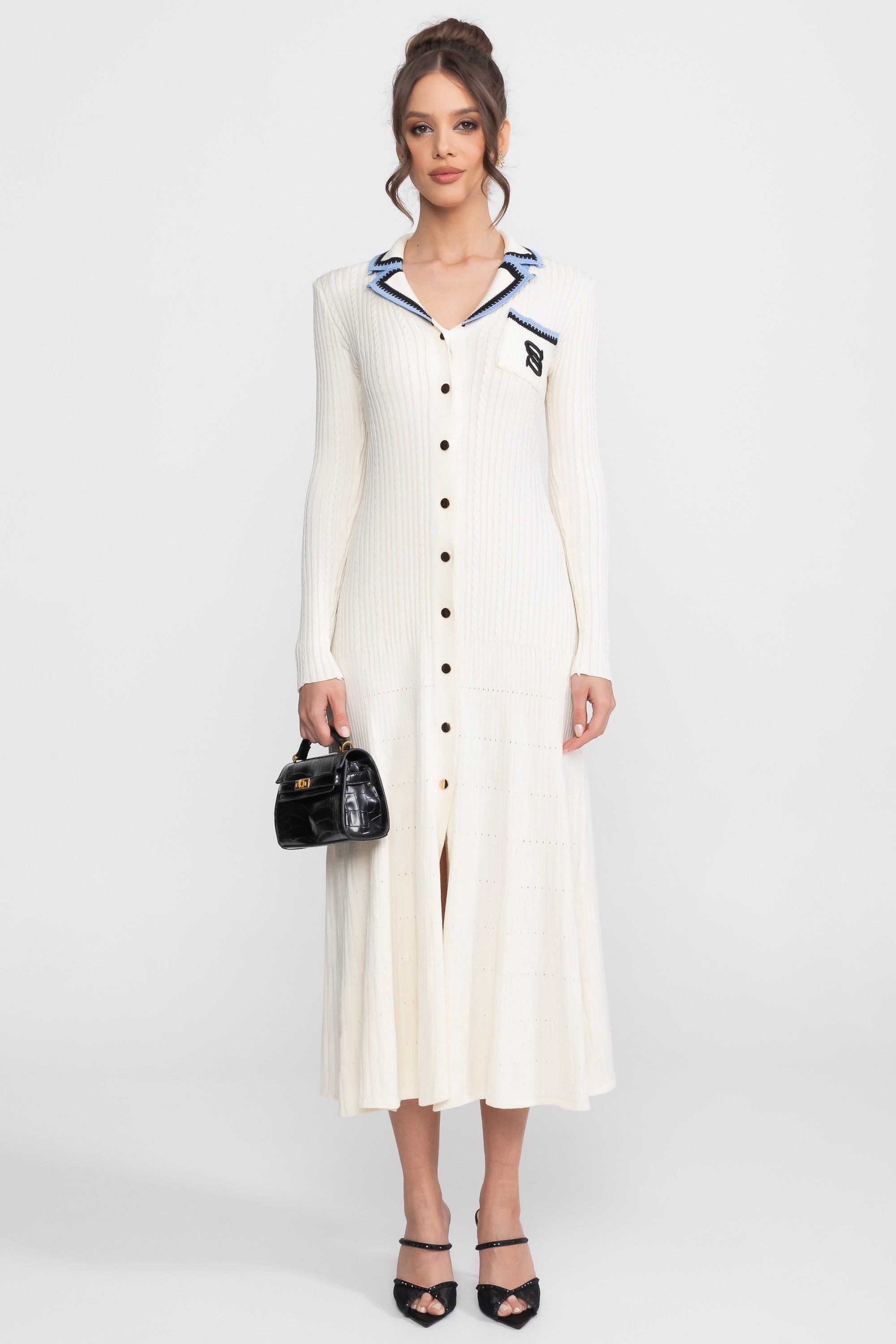 Long Sleeve Knit Midi Dress With Polo Collar And Monogram Patch - Ivoire