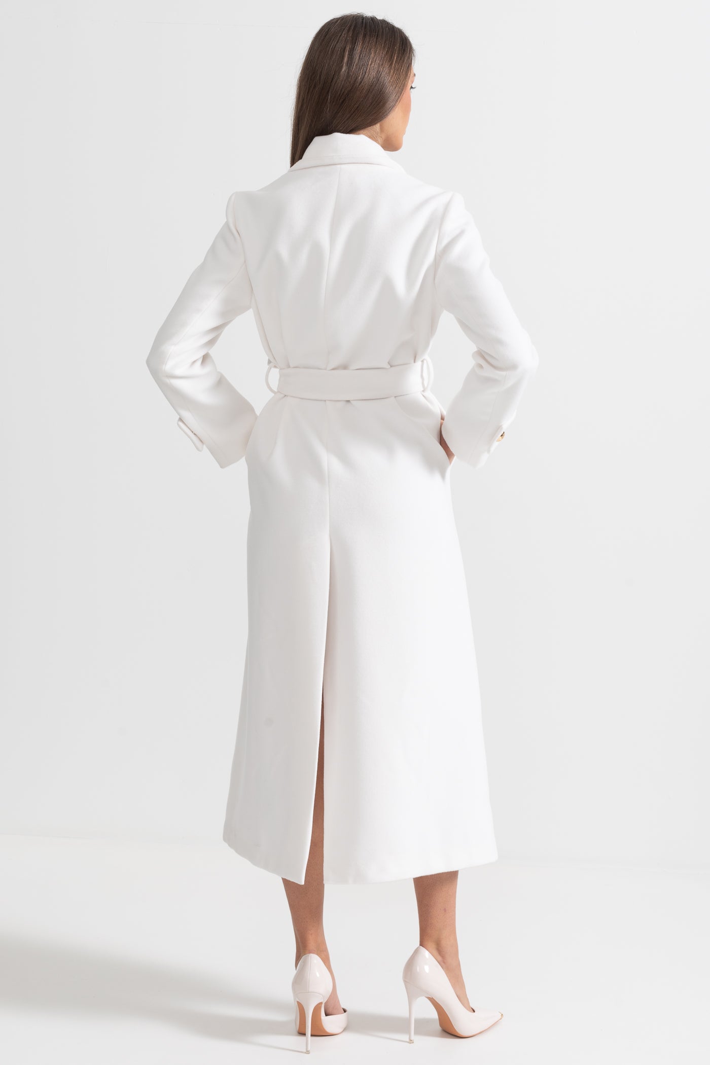 Elegant Long Coat With Wide Lapel Design - White