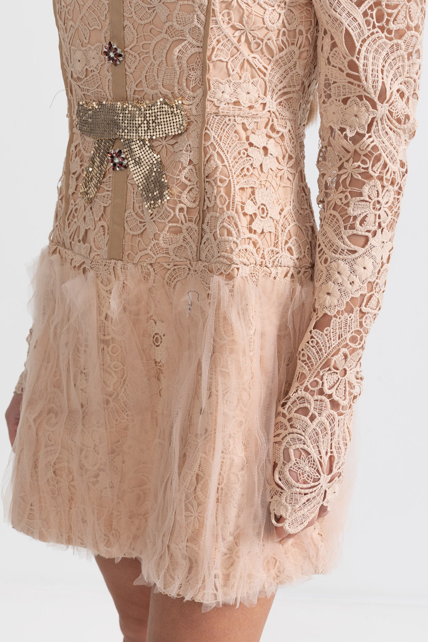 Silhouette Dress With Tulle Skirt And Lace Details - Beige