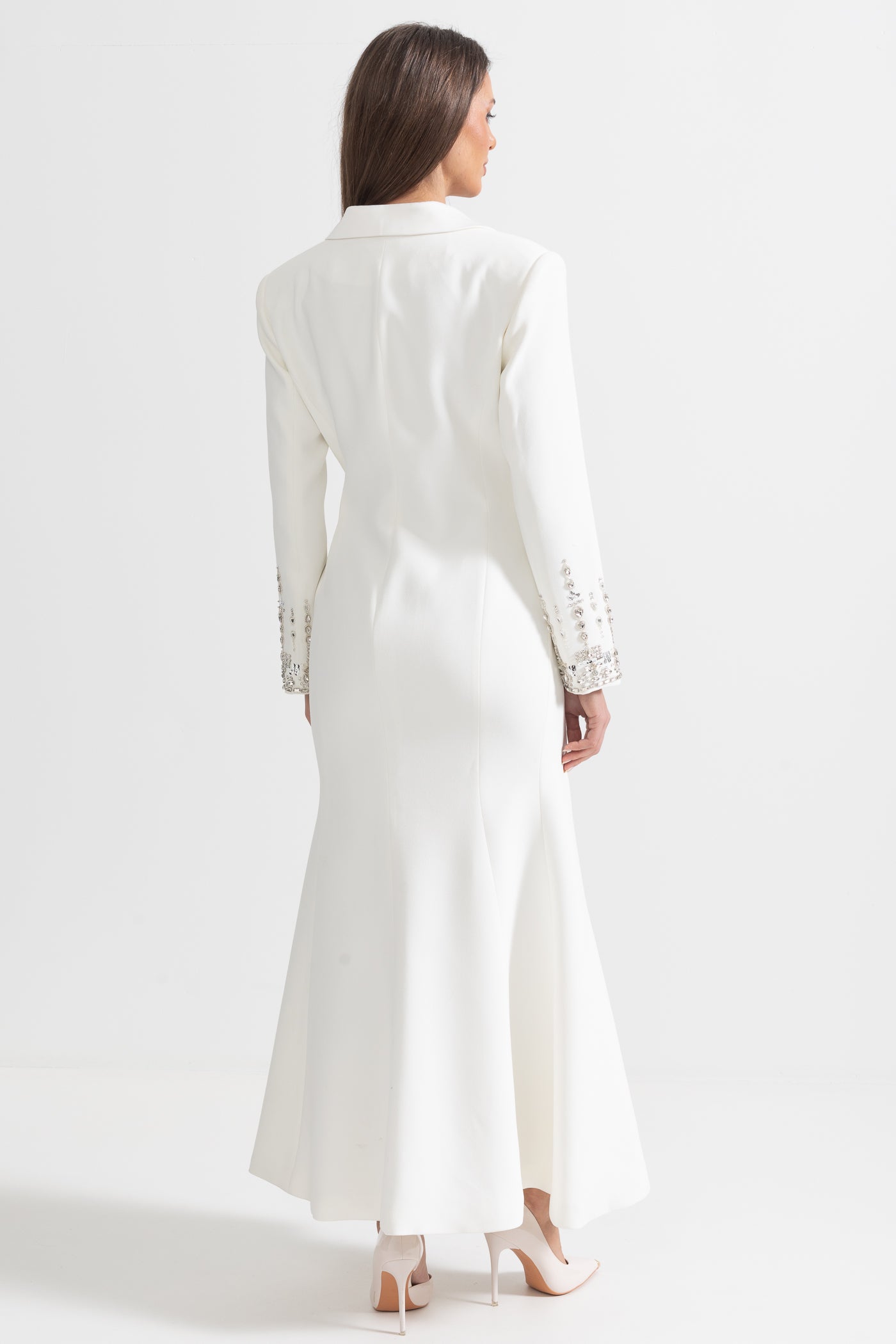 Long Silhouette Dress With Lapels And Crystal Detailing - White