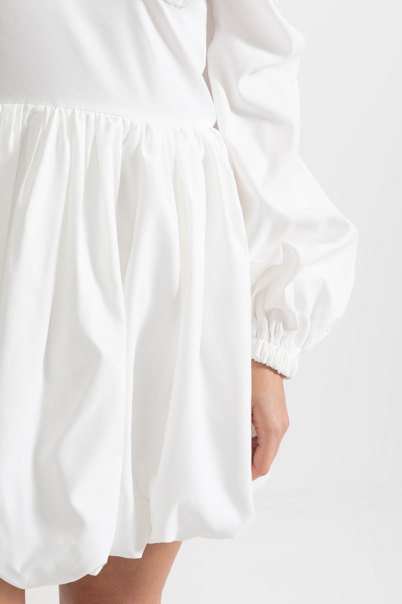 Mini Dress With Oversized Ruffled Sleeves And Voluminous Skirt - White