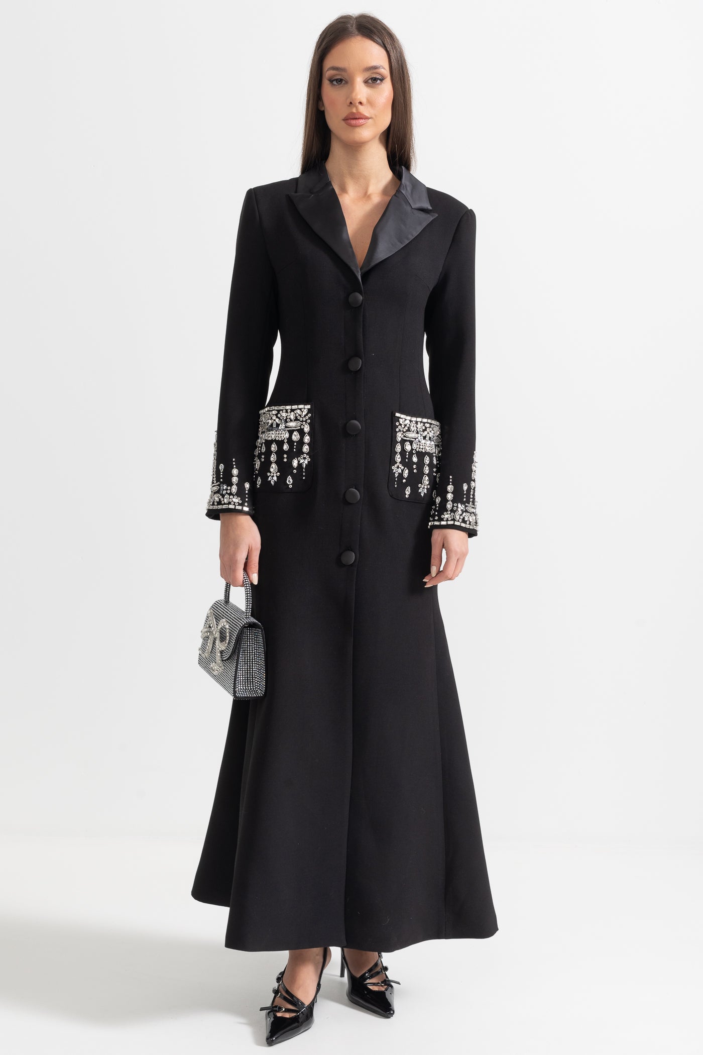 Long Silhouette Dress With Lapels And Crystal Detailing - Black