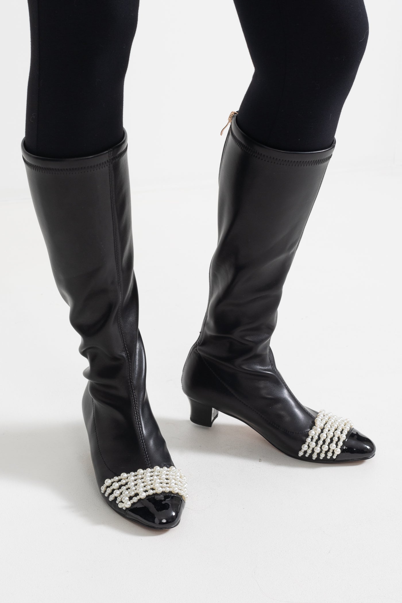 Vegan Leather Boots With White Pearl Embellishments - Black