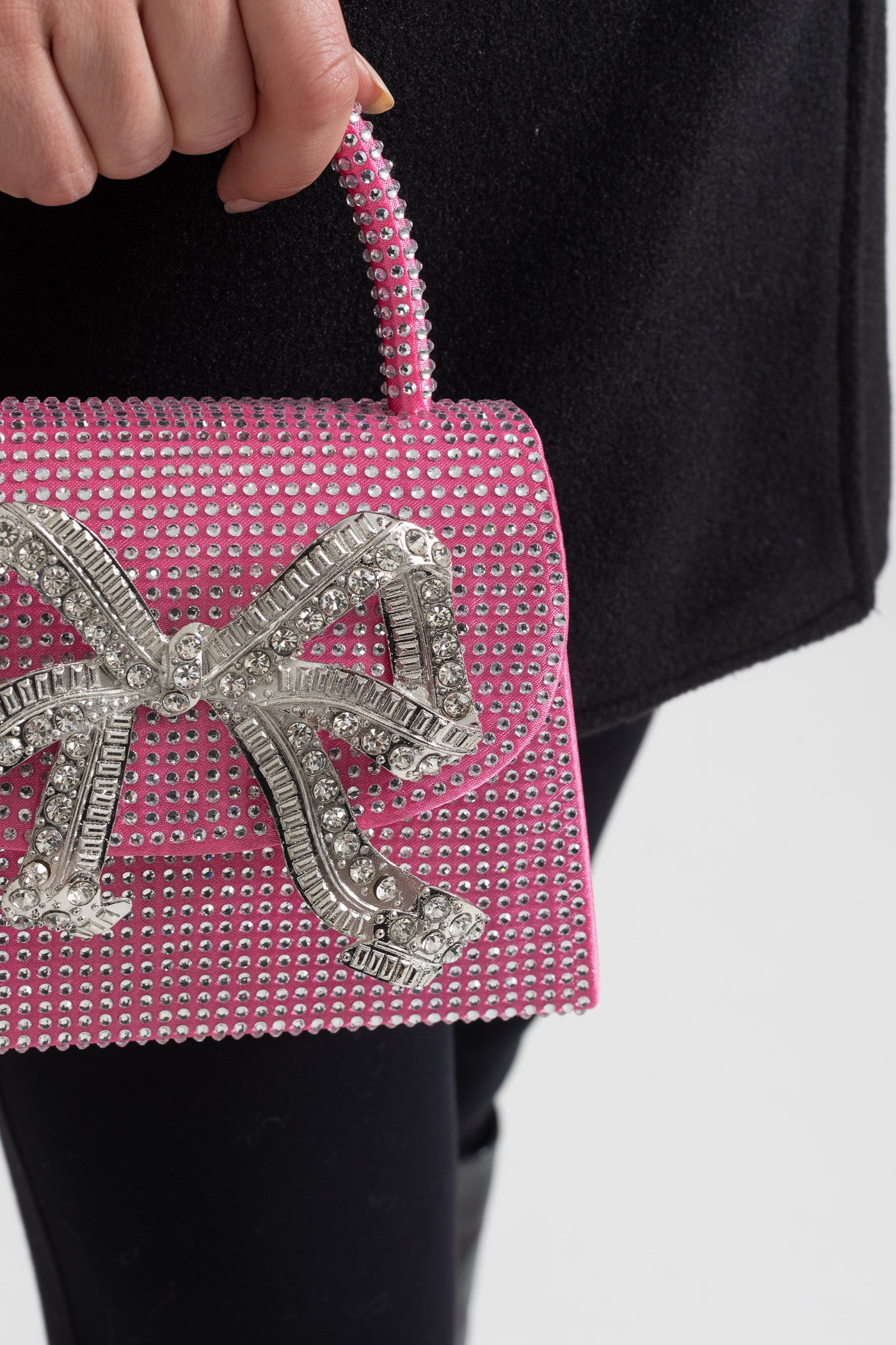 Sparkling Rhinestone Clutch With Decorative Metallic Bow - Pink