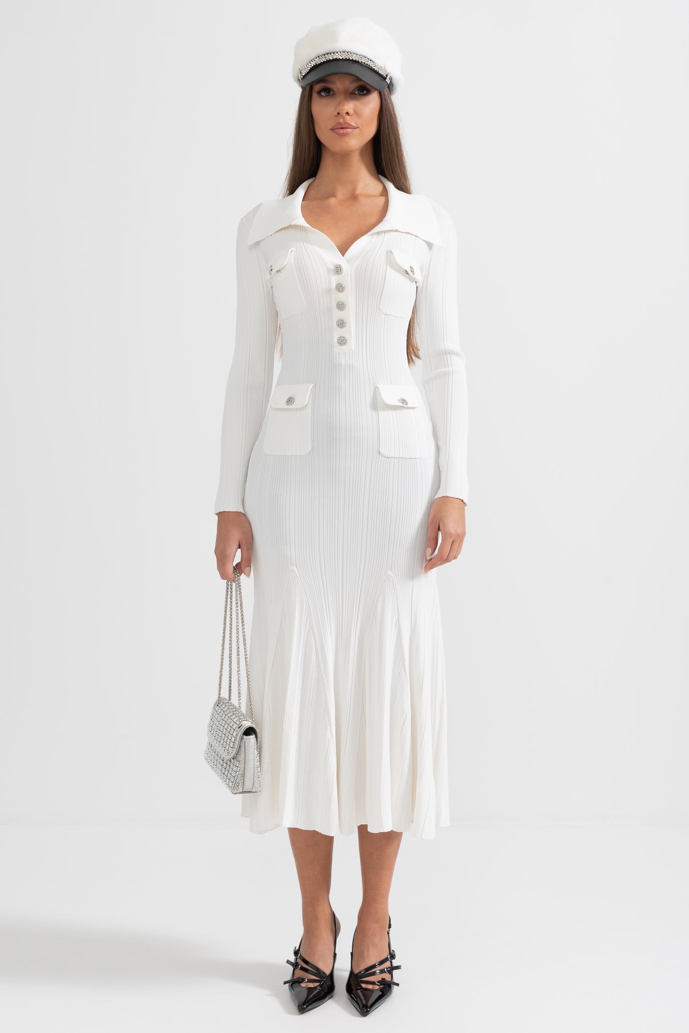 Elegant Ribbed Dress With Long Sleeves - White