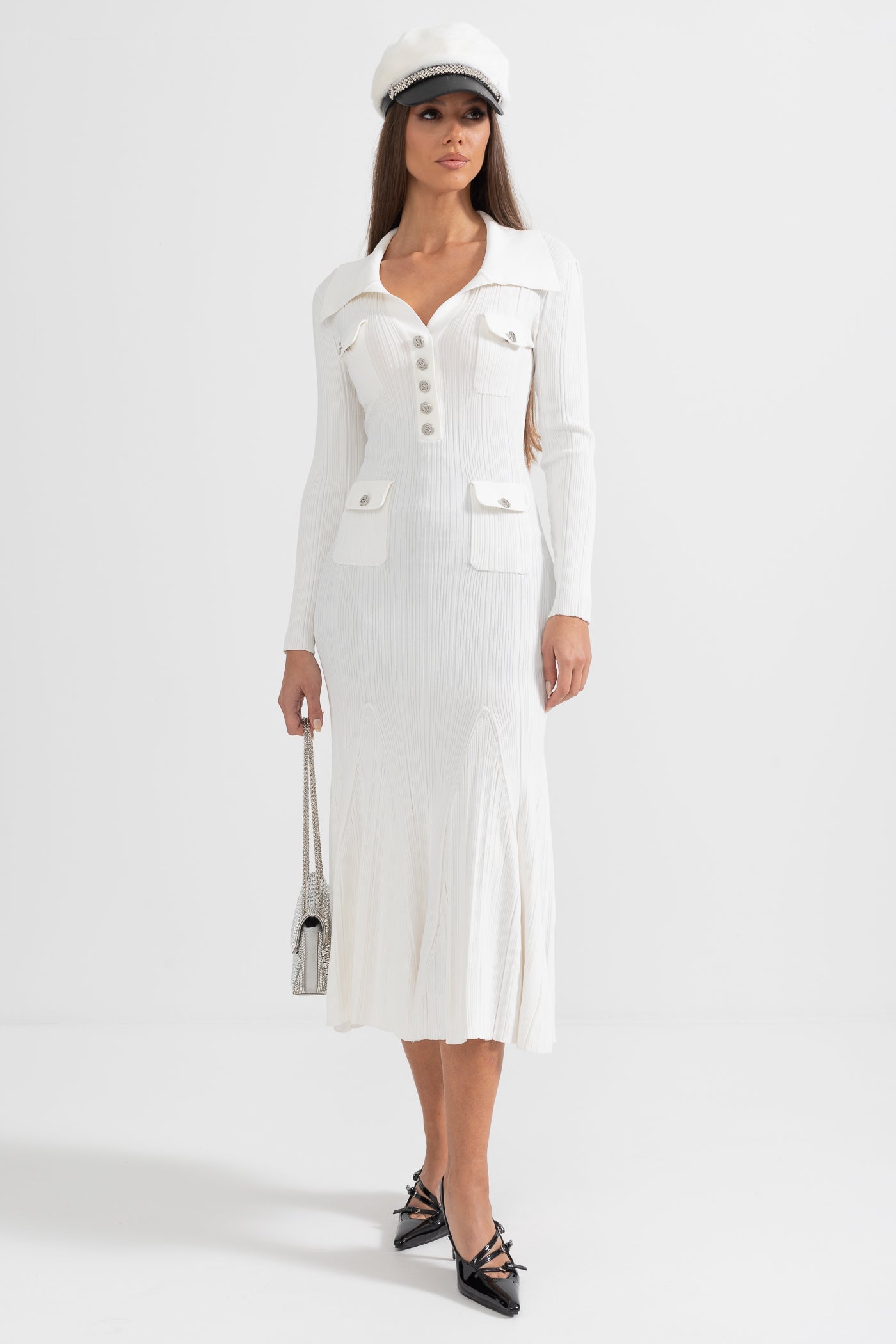 Elegant Ribbed Dress With Long Sleeves - White